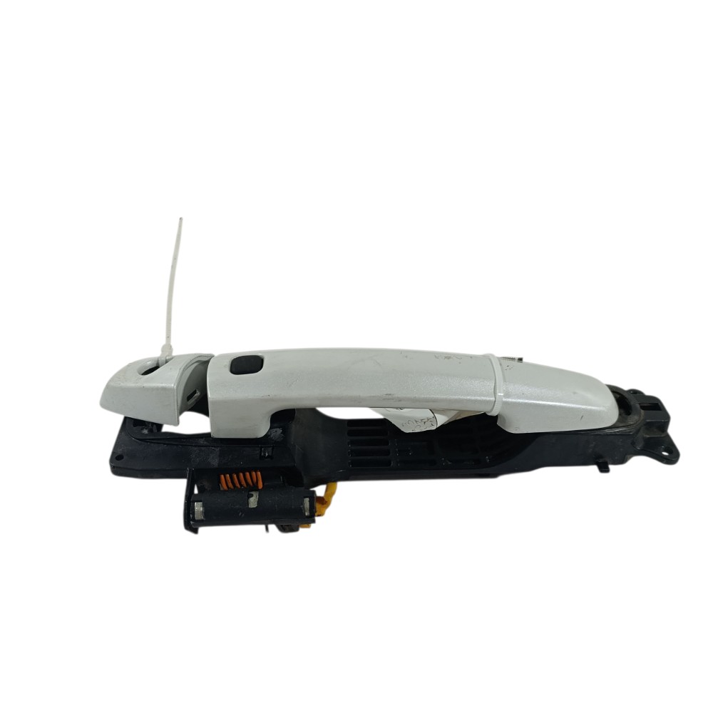 Maçaneta Porta Dianteira Esquerda S-cross 2016 8281257la0 Branco Dianteira 3