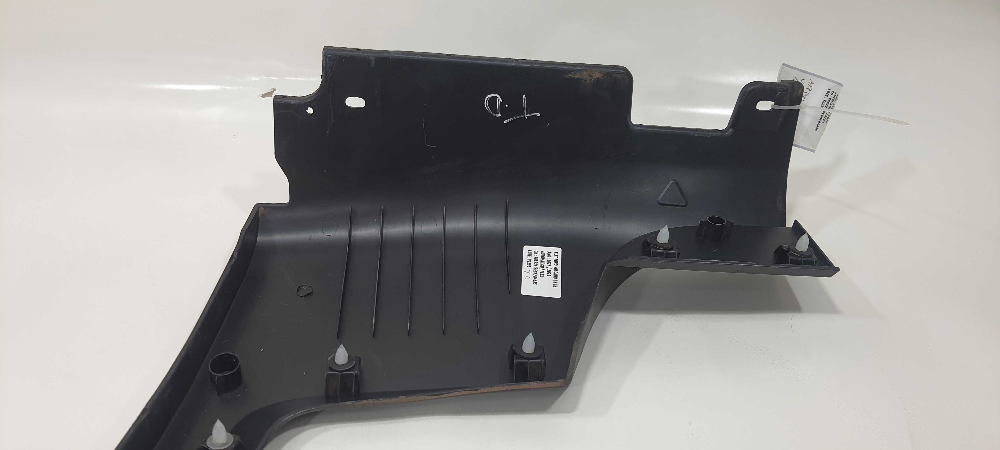 Aplique Vão Roda T Esquerdo Fiat Toro Volcano 1.3 2025 V2295 5