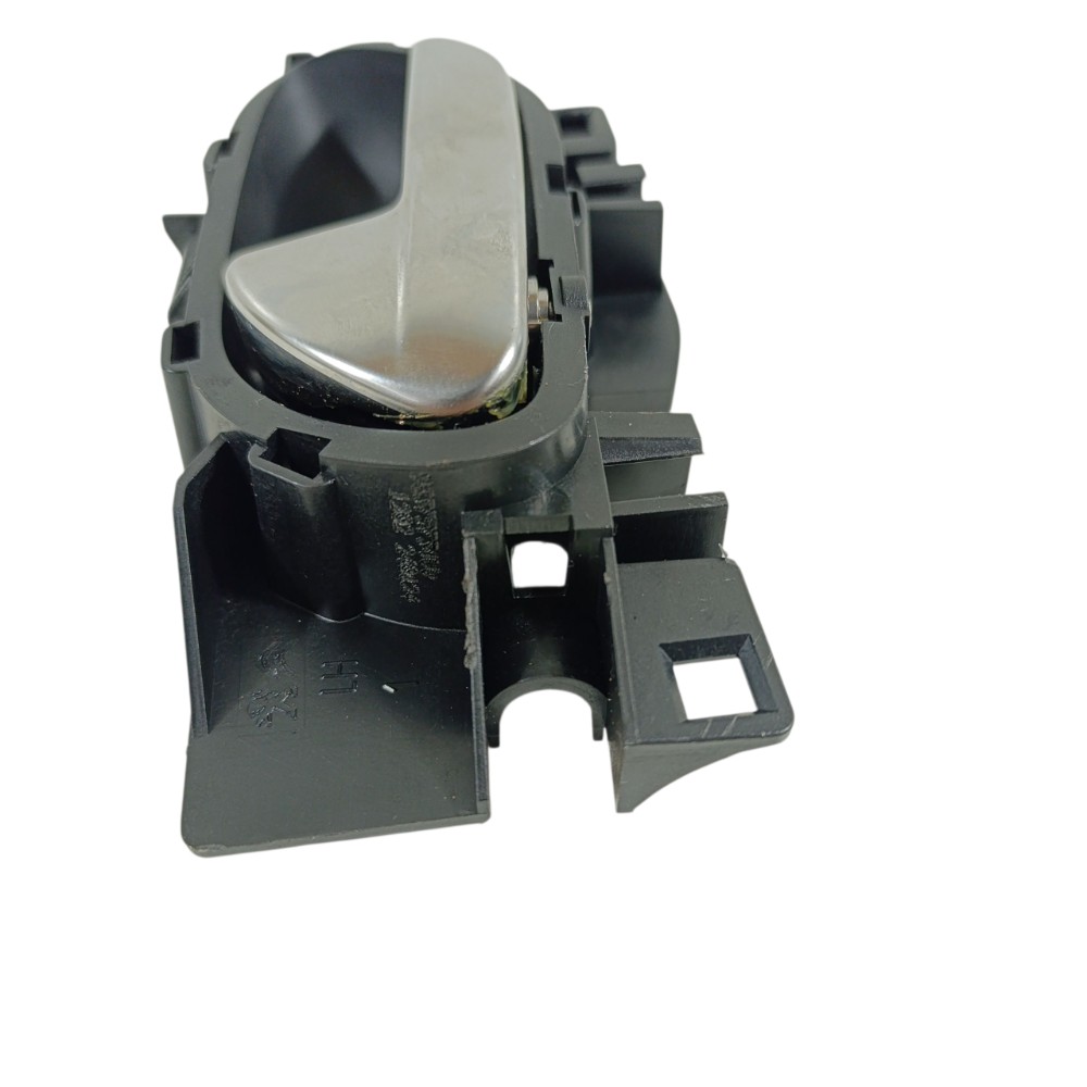 Maçaneta dianteira esquerda Peugeot 208 ano 2024 E1206288 8