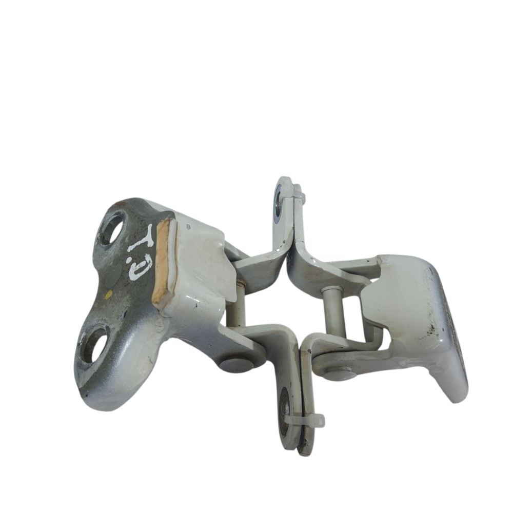 Dobradiça Porta Traseira Direita Etios 2014 68770-0d050 5
