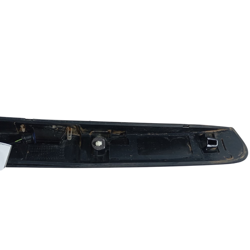 Aplique Tampa Traseira Gm Tracker Lt 1.4 2018 42608987 Preto 8