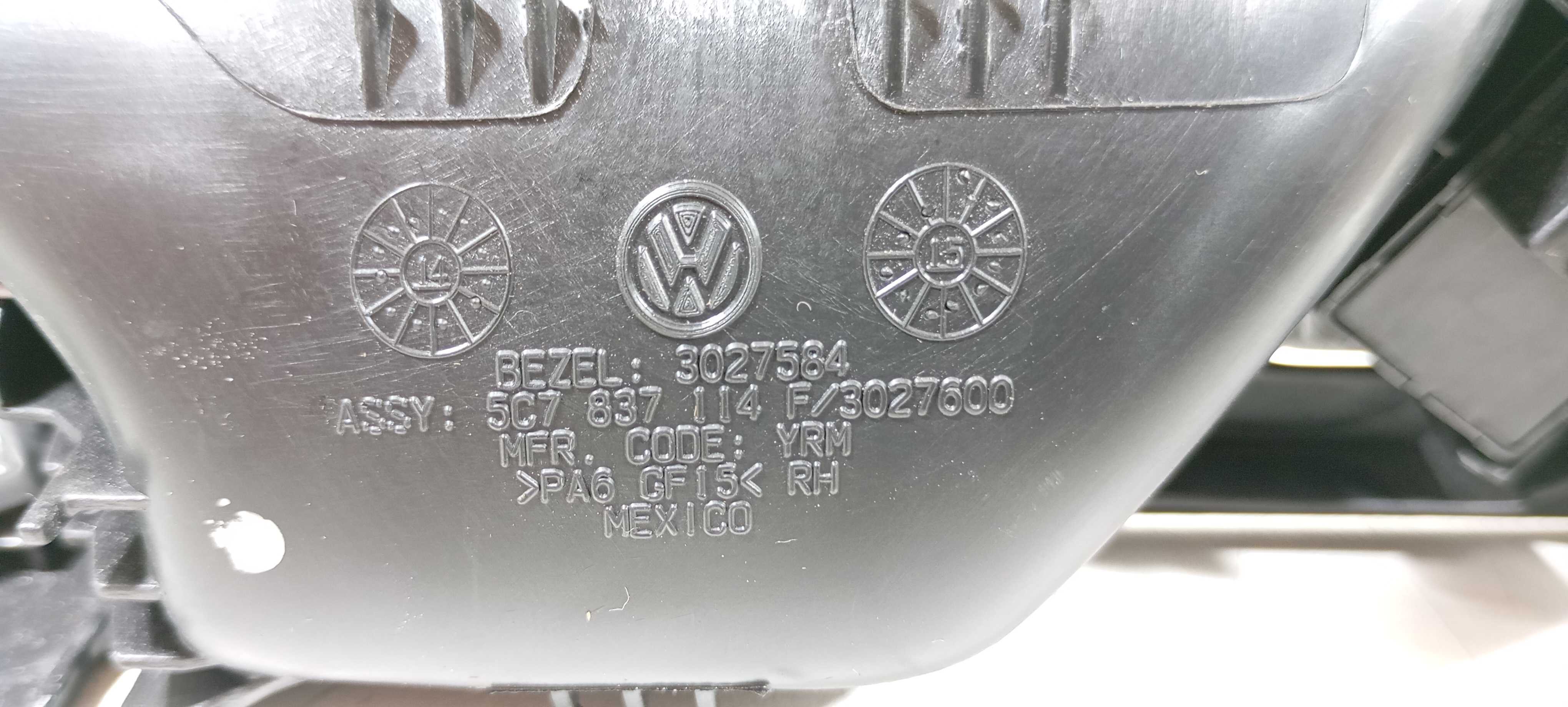 Maçaneta Interna Diant. D. Volkswagen Jetta 1.4 2016 V2297 Preto/prata Dianteira 9