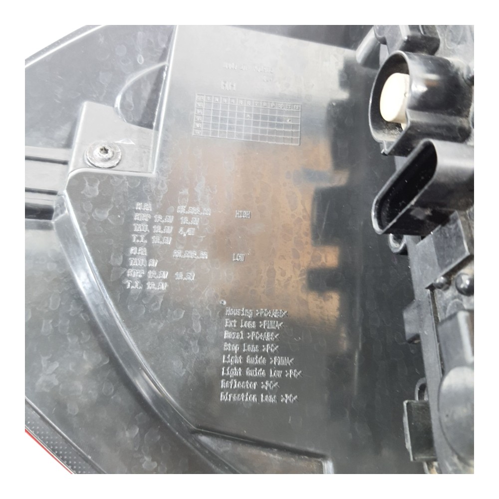 Lanterna Traseira Direita Bmw 225i 2015 731103012 SEM LED 6