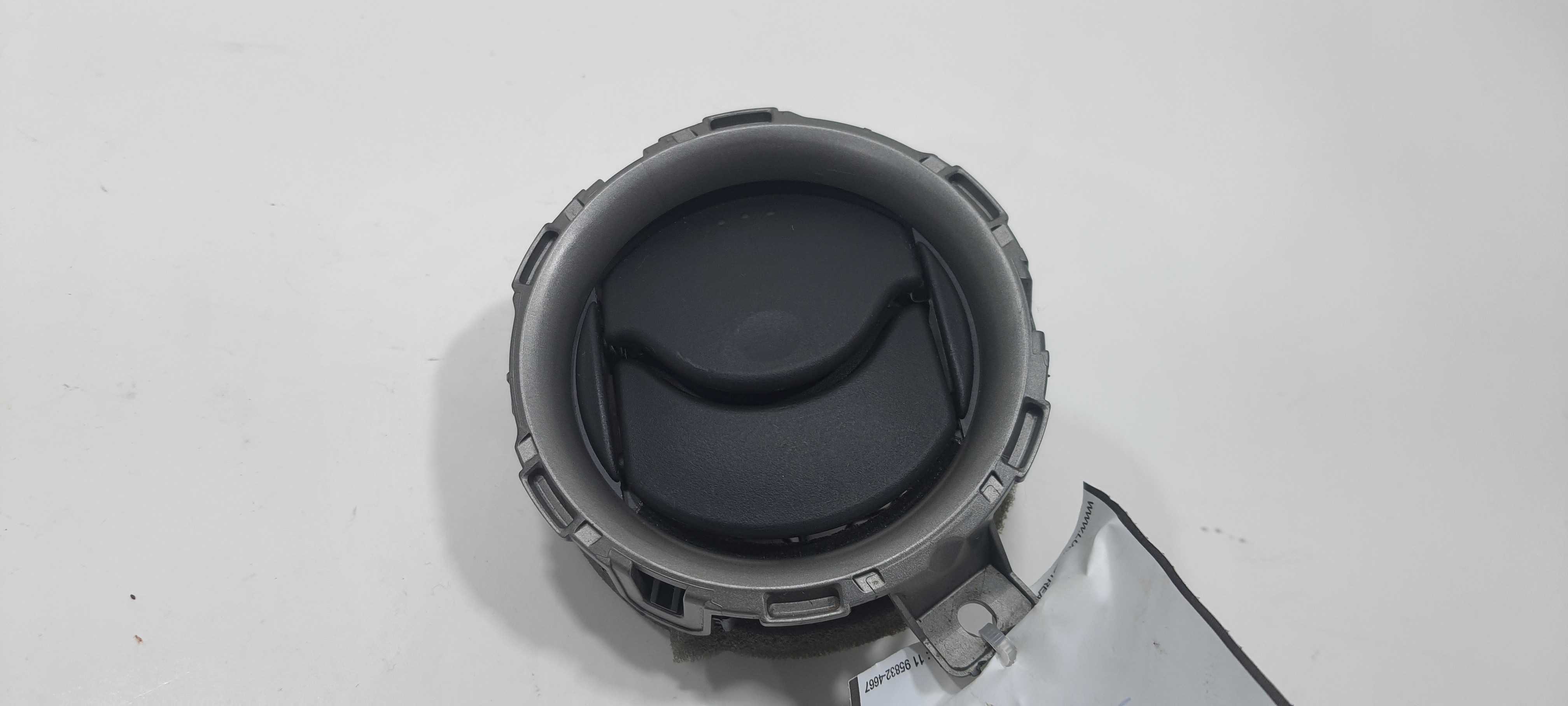 Difusor De Ar Painel Nissan March Sv 1.0 2016 2300015 5
