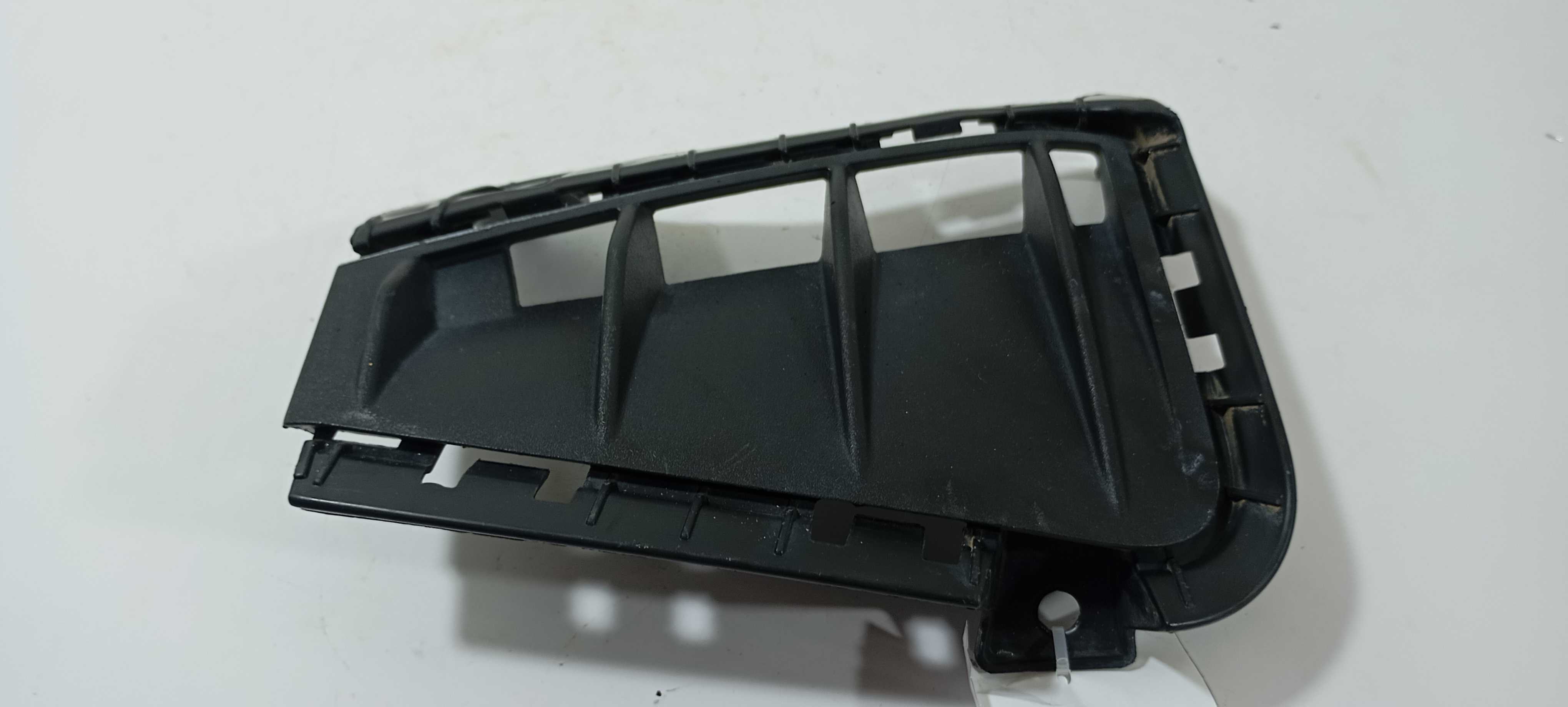 Grade Farol Milha Esquerdo Hb20 Comfort 2023 86563r1600 Preto Esquerdo 1