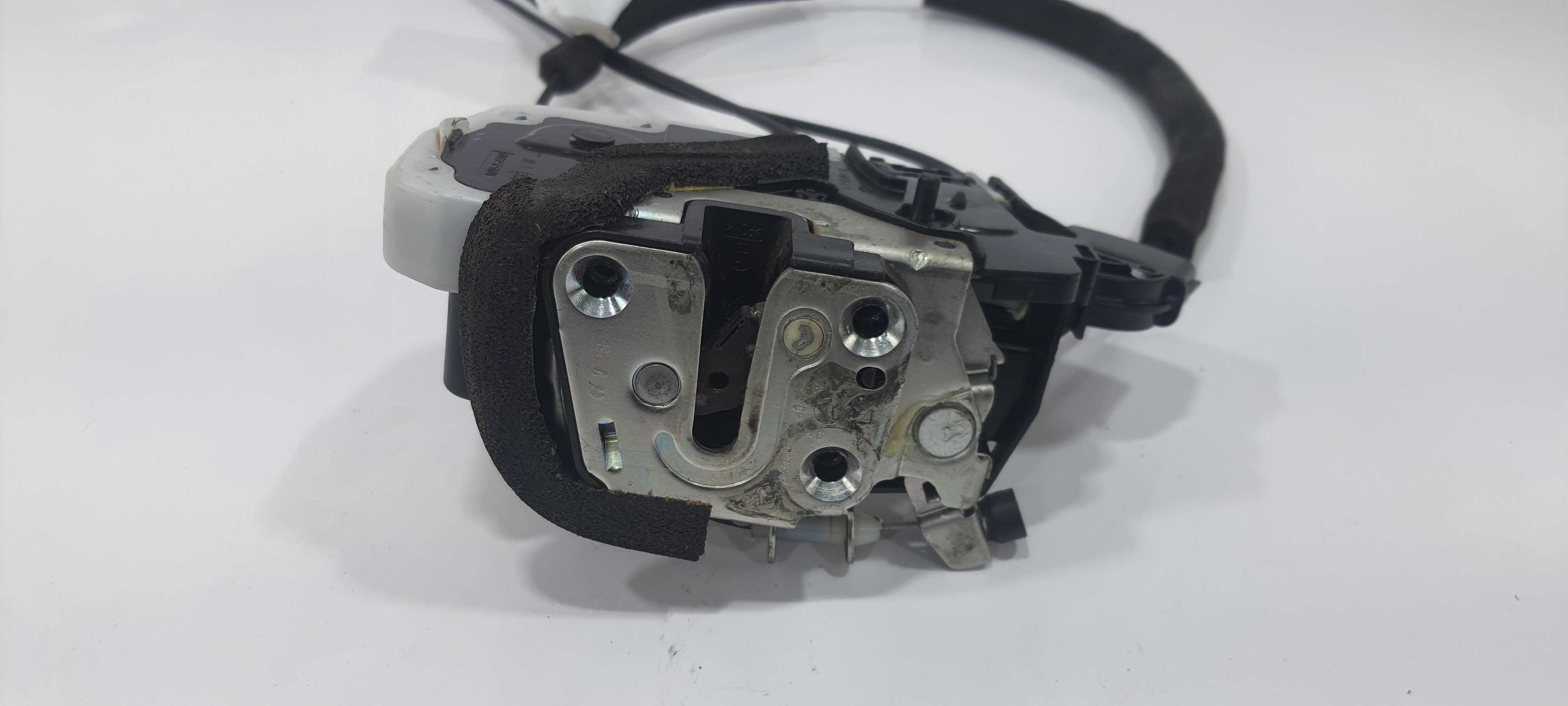 Fechadura Porta Traseira E Nissan March Sv 1.0 2016 V2296 4