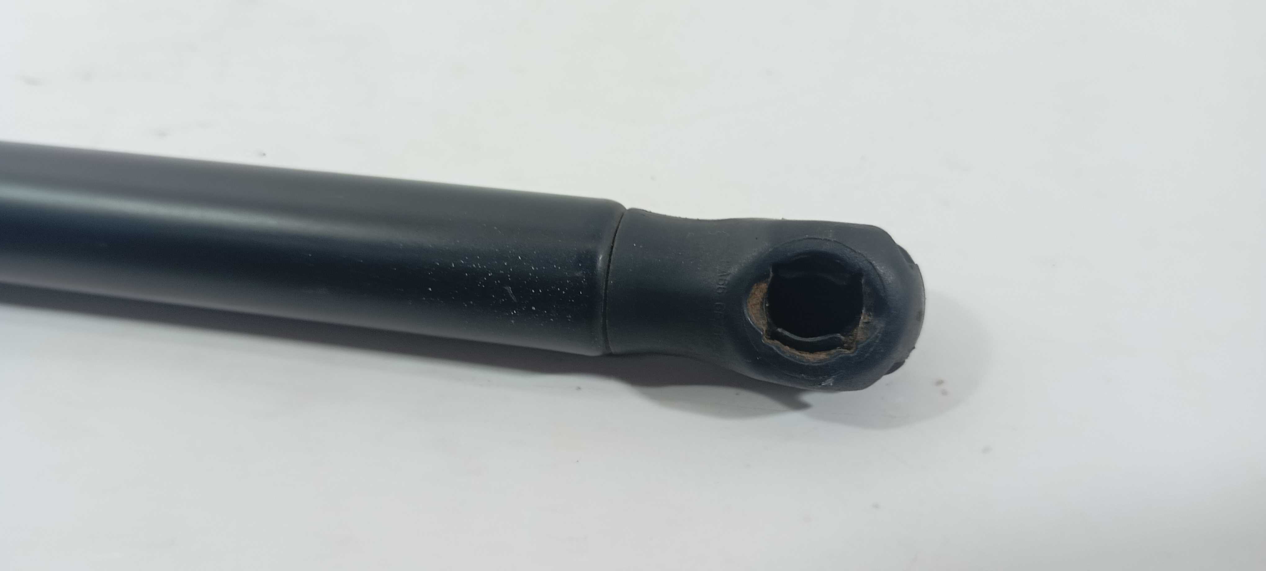 Amortecedor Tampa Traseira Nissan March 1.0 2019 904511hl0a 5