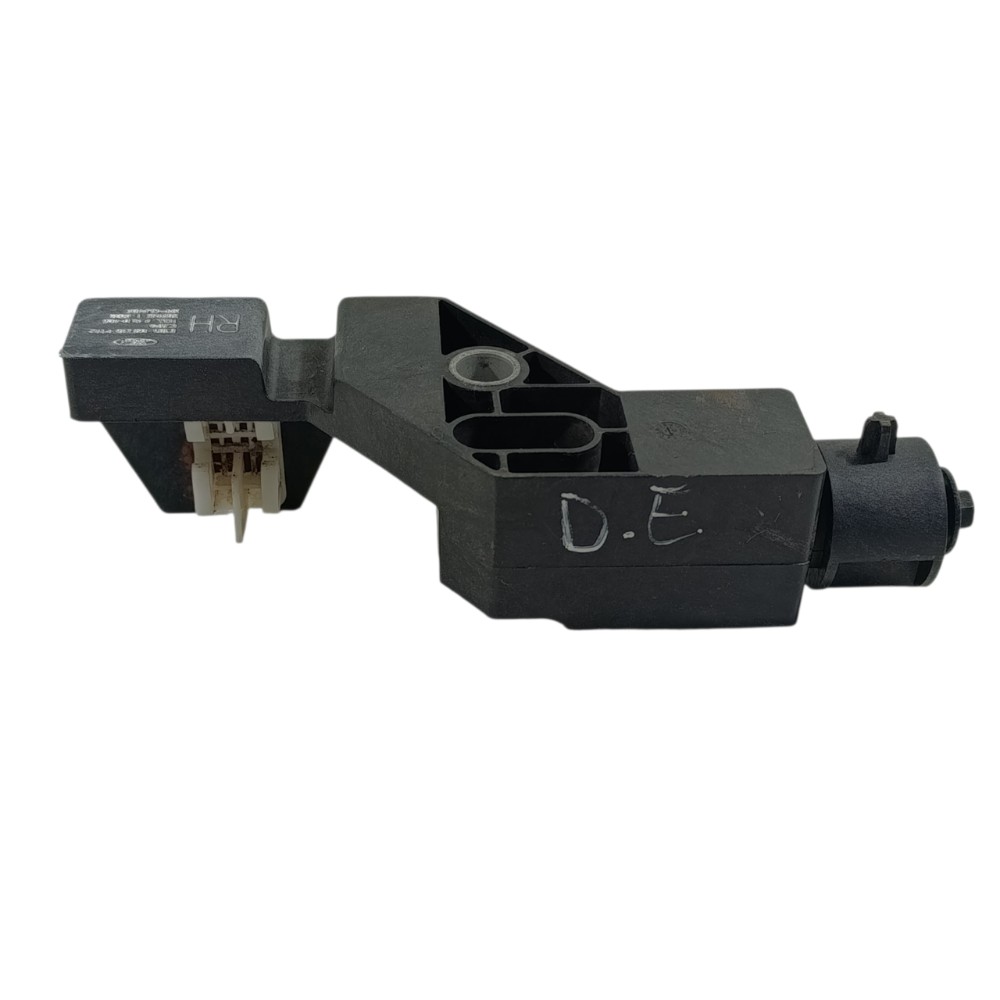 Suporte painel dianteiro esquerdo Ford ka  2020 E3B516E146 5