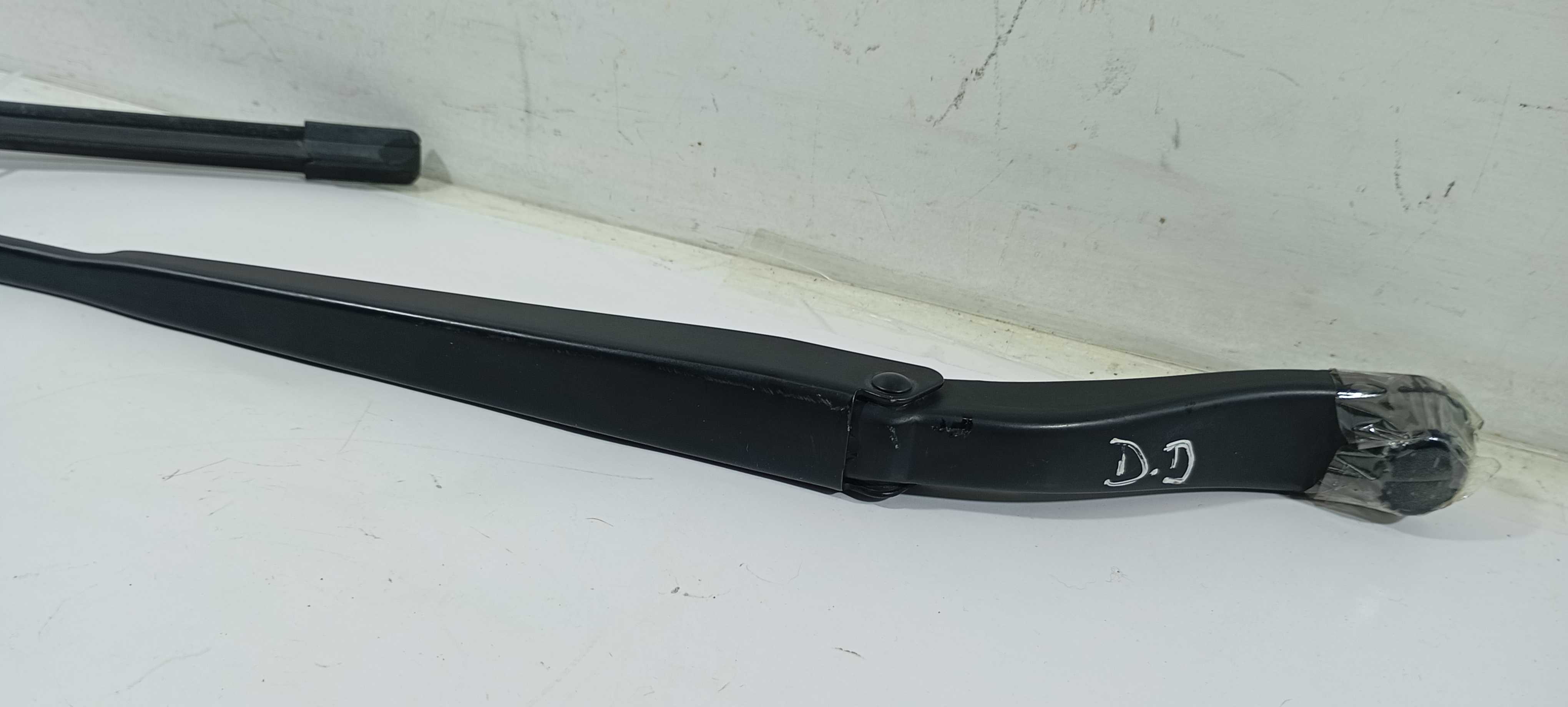 Braço Limpador Direito Renault Sandero 1.0 2020 80020256 Direito 1