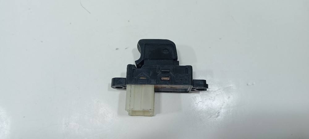 Botão Vidro Tras Direito Nissan March Sv 1.0 2016 Pa6gf30 5