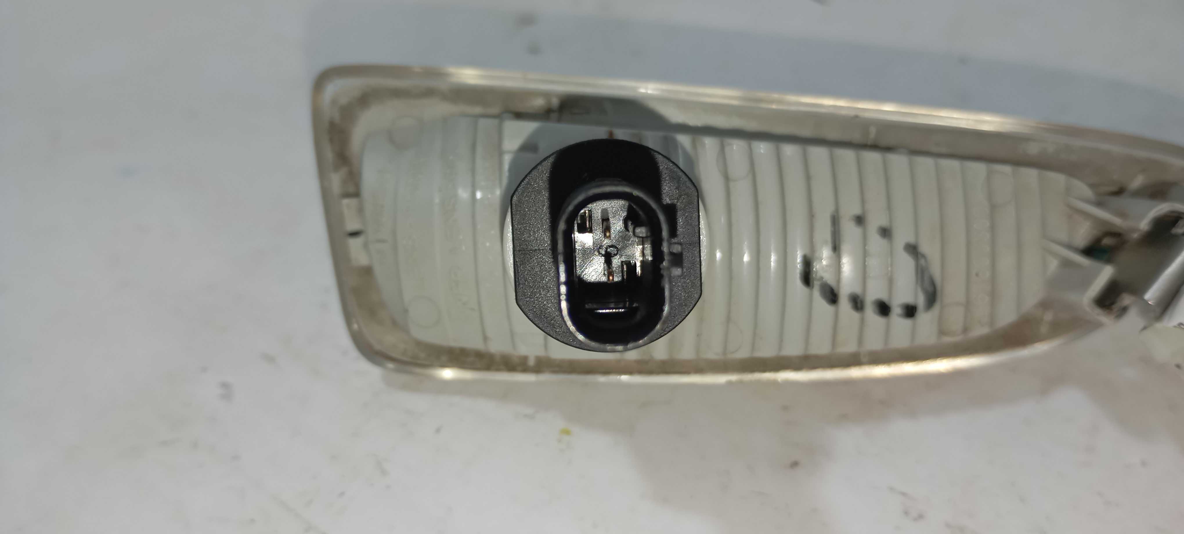 Pisca Paralama Esquerdo Gm Tracker Lt 2024 26244312 Esquerdo Branco 5
