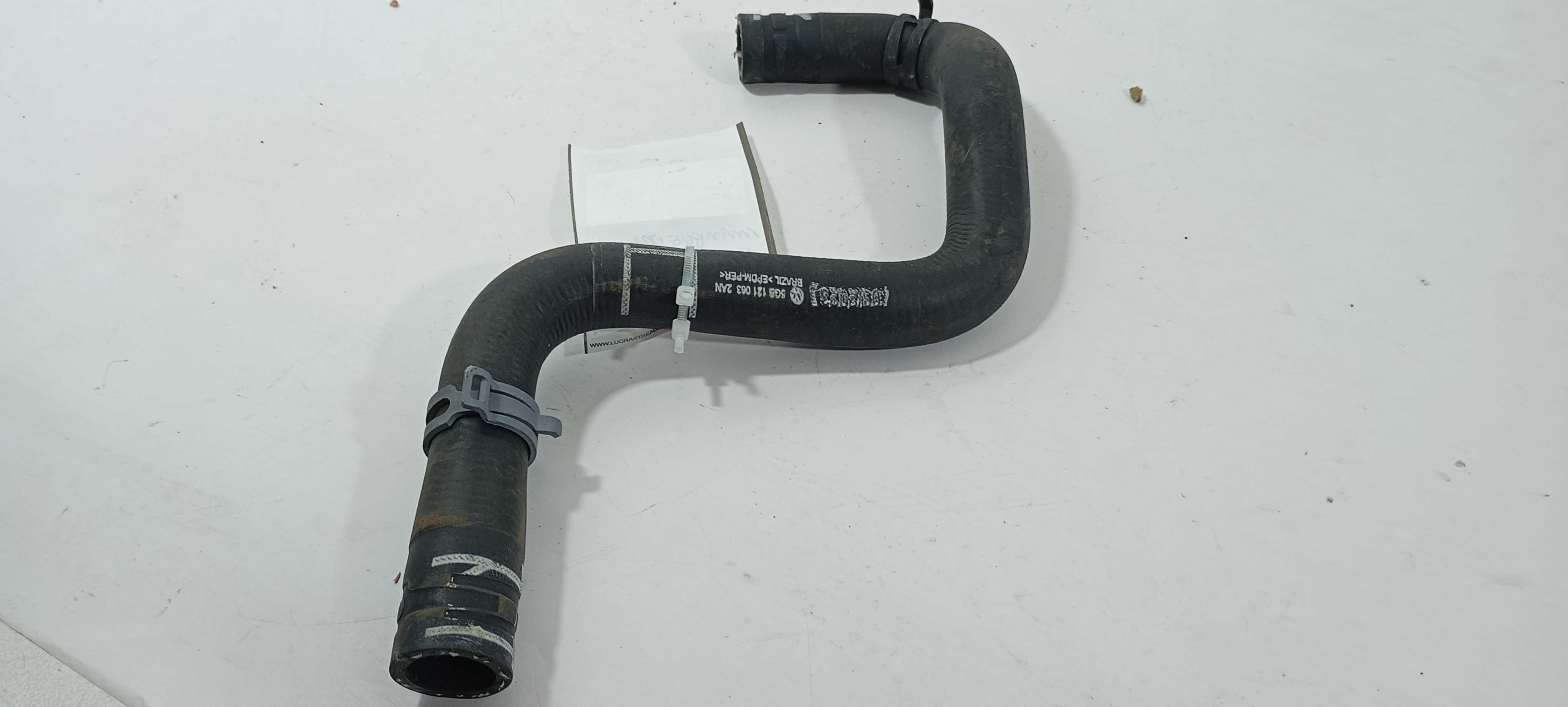 Mangueira Bomba Dagua Vw Virtus Confort 1.0 2023 5gb121063 Preto 2