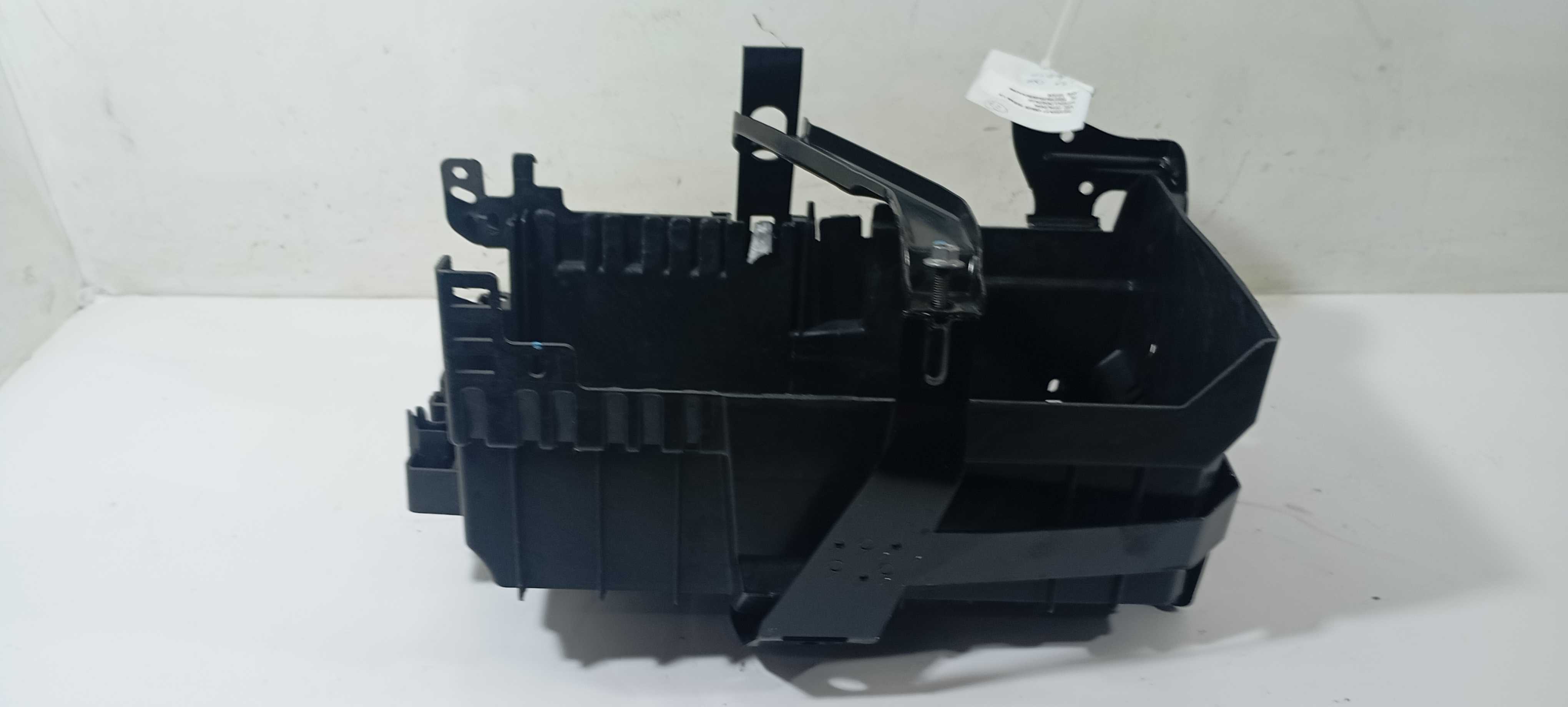 Caixa Bateria Chevrolet Cruze Sedan 1.8 2014 13354419