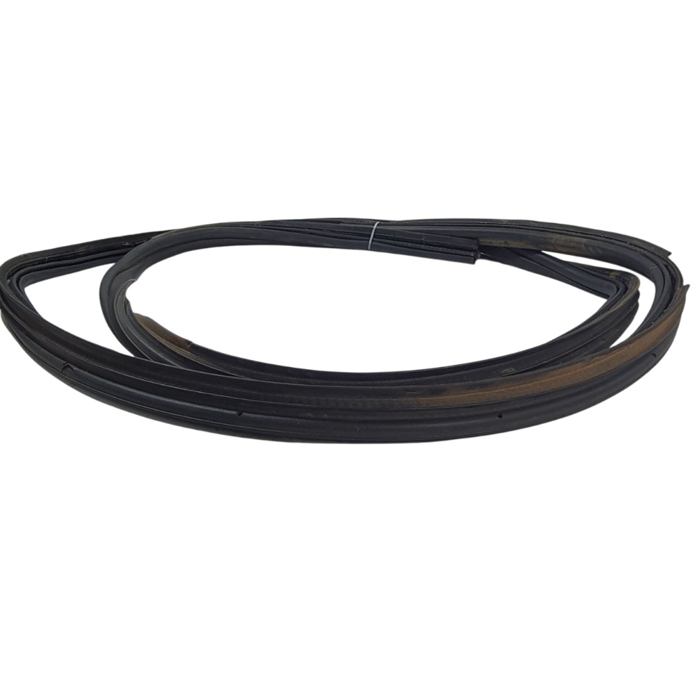 Borracha Porta Malas Gm Tracker Lt 1.4 2018 42390723 4