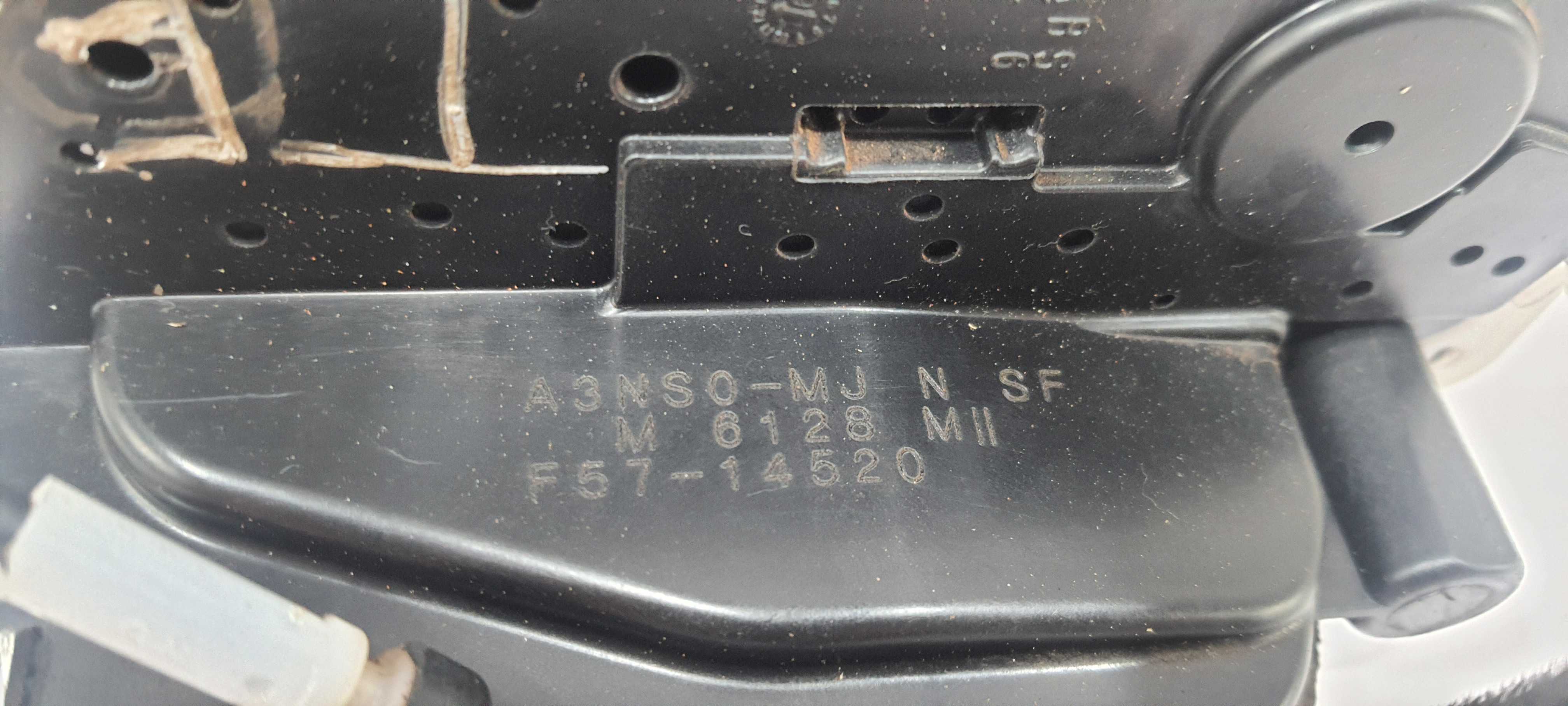 Fechadura Porta Traseira E Nissan March Sv 1.0 2016 V2296 6