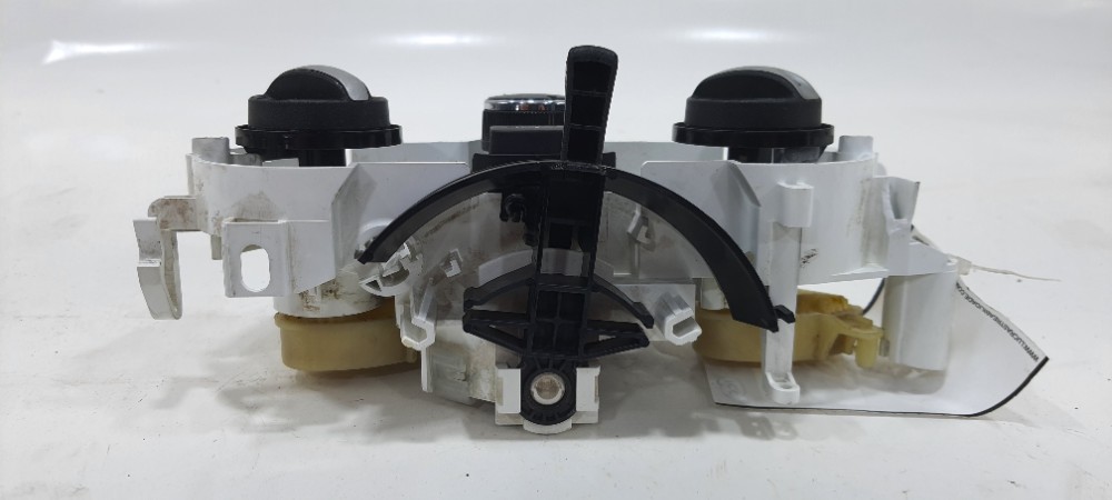 Comando Ar Condicionado Toyota Etios Sedan 1.5 2014 5632363