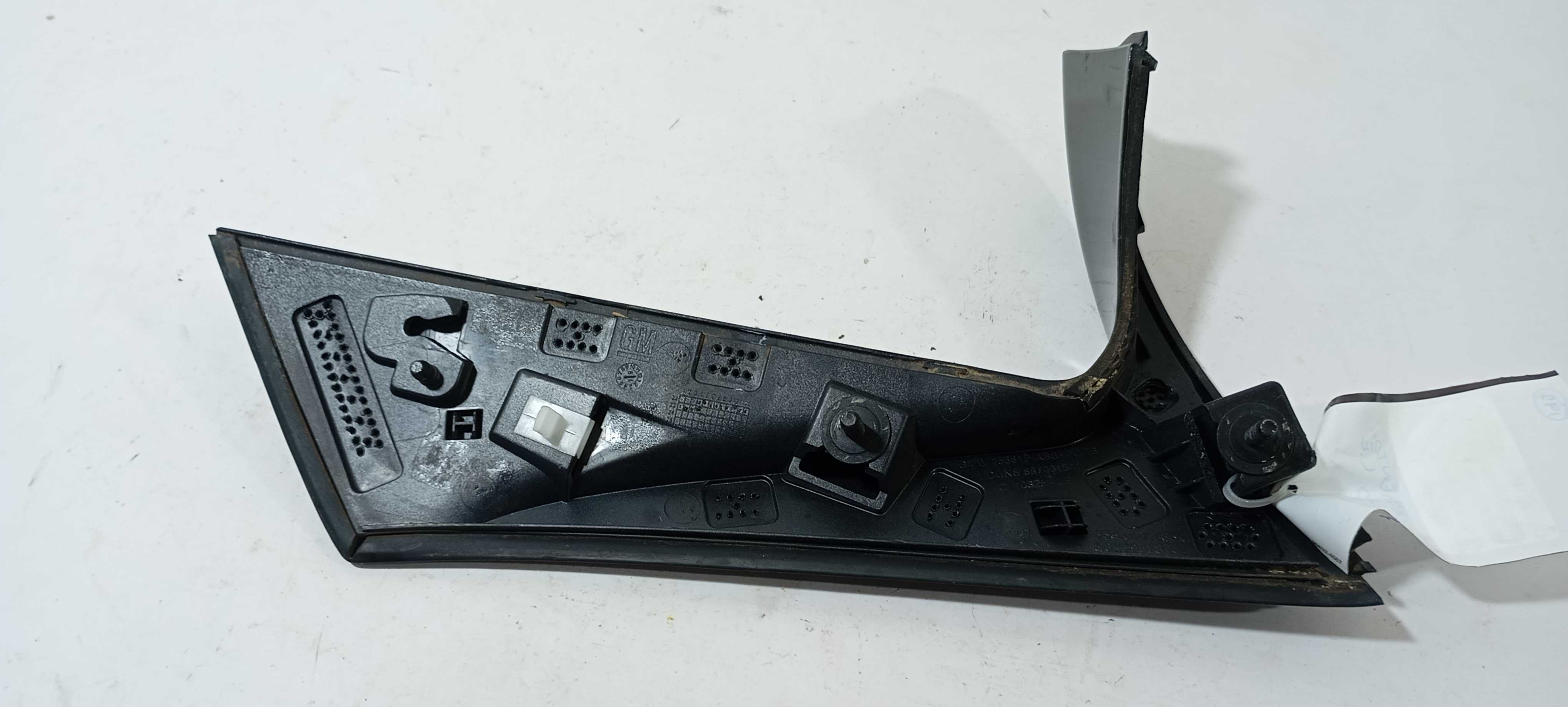 Moldura  Aerofólio Esquerdo Gm Tracker Lt 2024 26259578 4