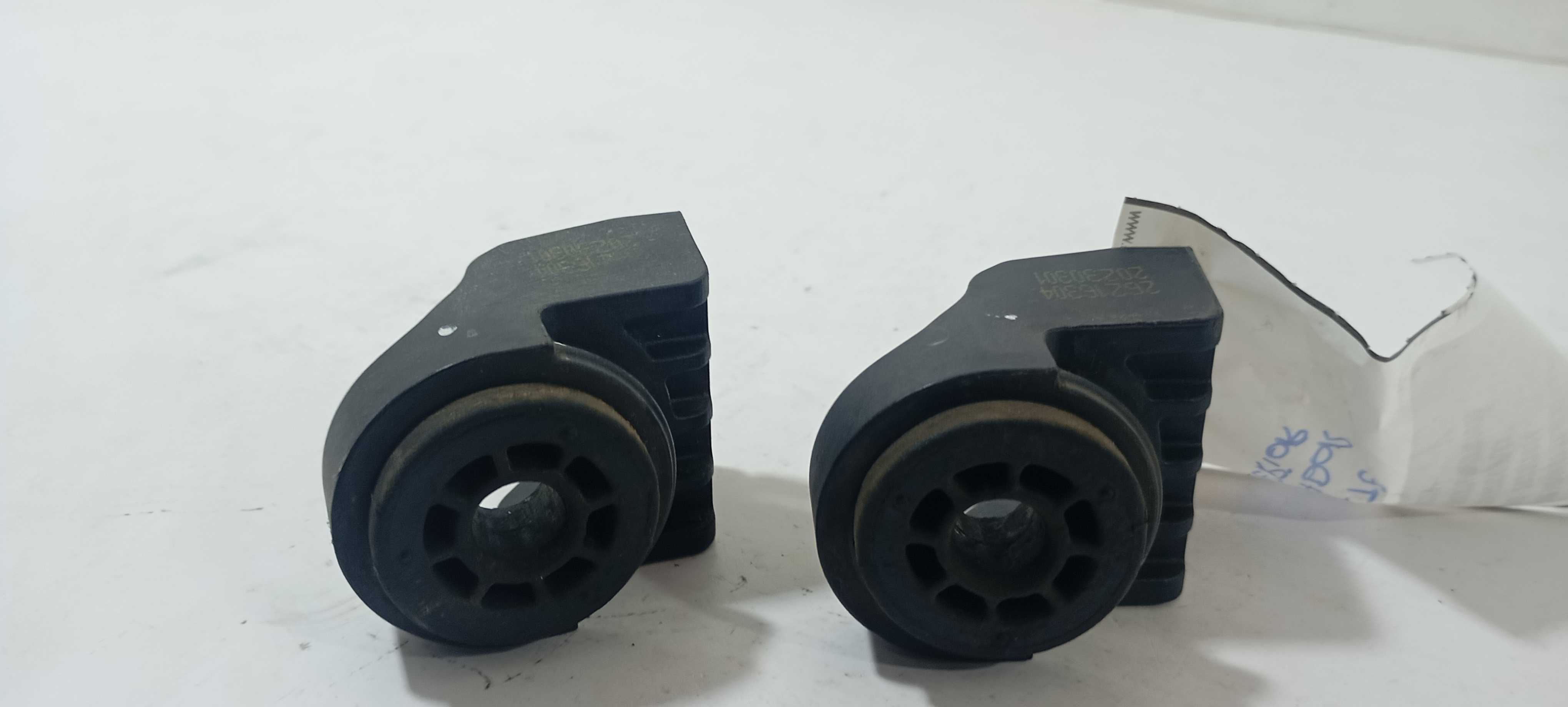 Suportes Radiador Superior Gm Tracker Lt 2024 26216304 2