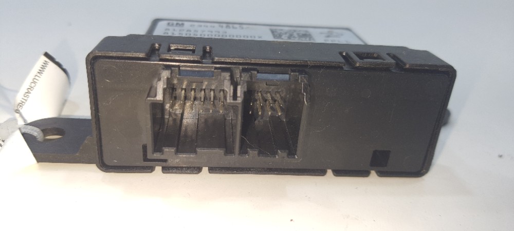 Módulo Sensor Estacionamento Gm Onix 1.4 2018 23444865 Preto 4