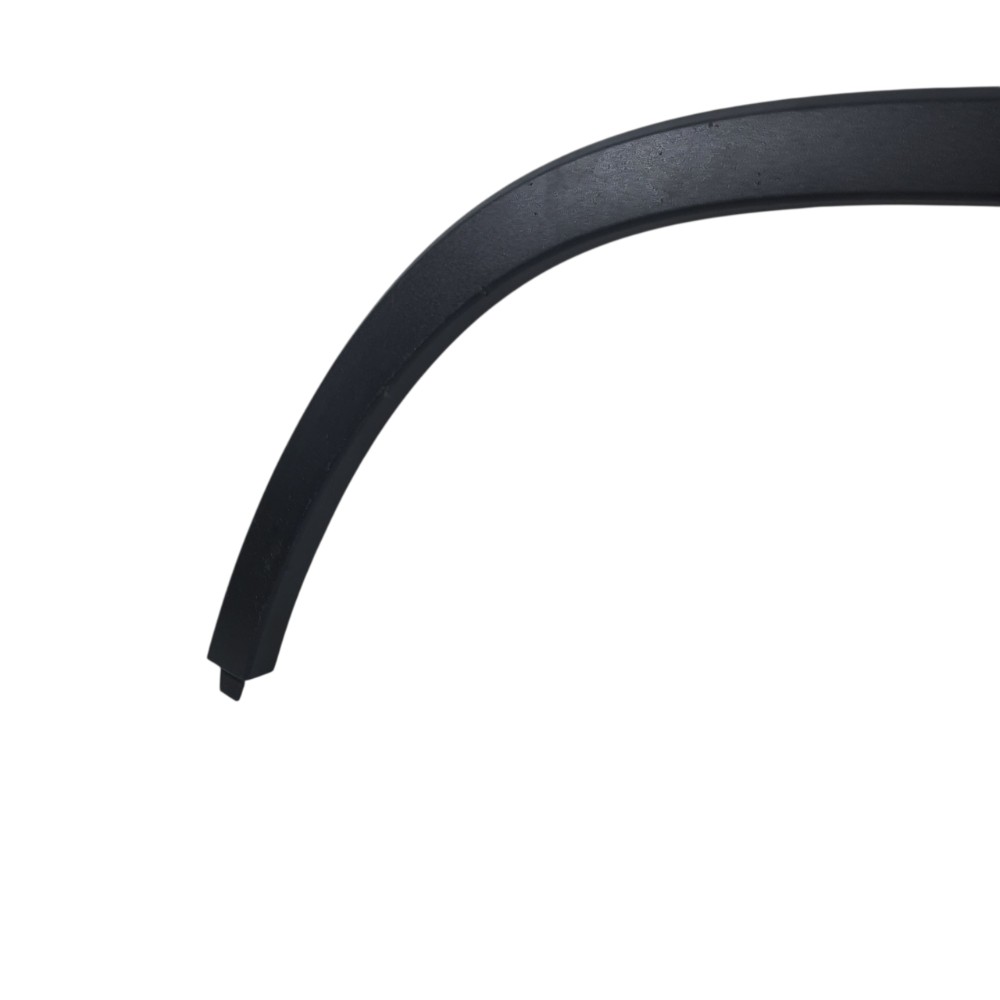 Moldura Paralama Dianteiro Esquerdo Gm Tracker 2018 42490924 Preto 2