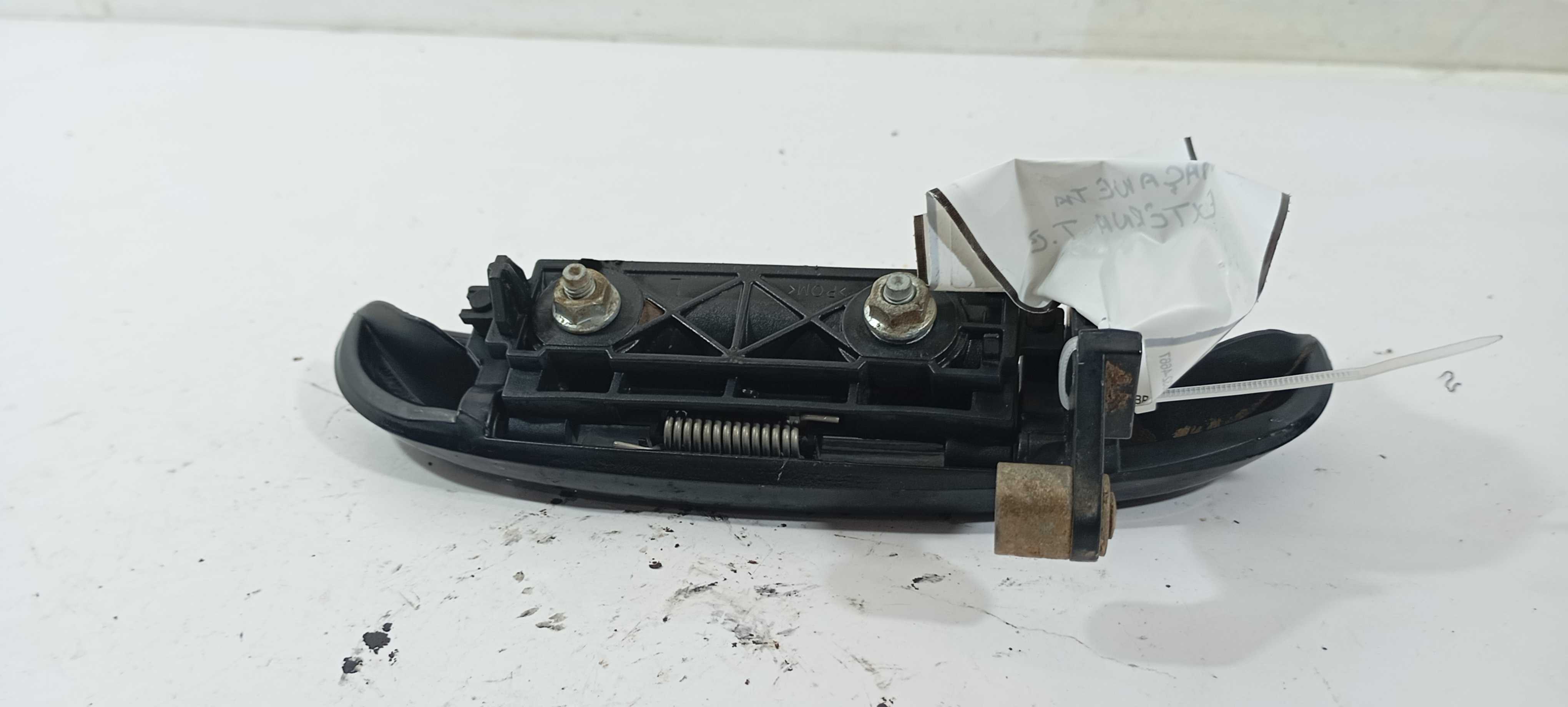 Maçaneta Ext Tras Esquerda Toyota Etios 1.5 2014 692200d070 Preto Traseira 5