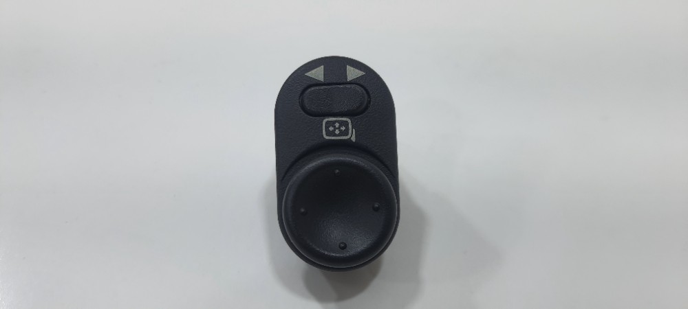 Botão Retrovisor Gm Onix Activ 1.4 2018 94744635 1