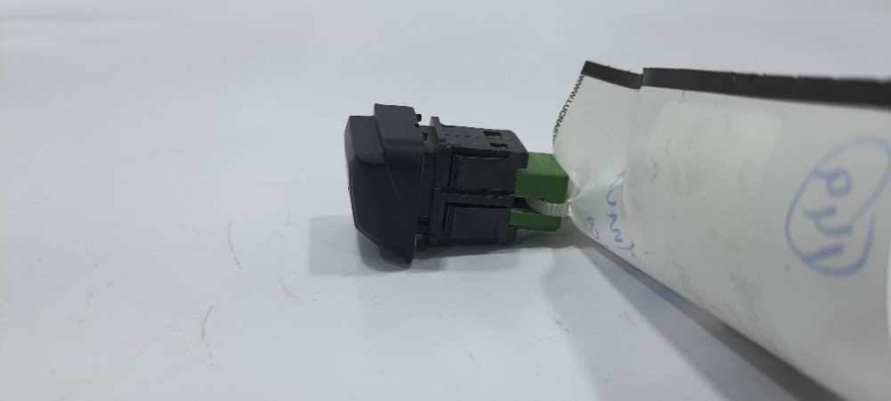 Botao Trava Porta Elétrico Peugeot 208 1.2 2018 9675088320 1
