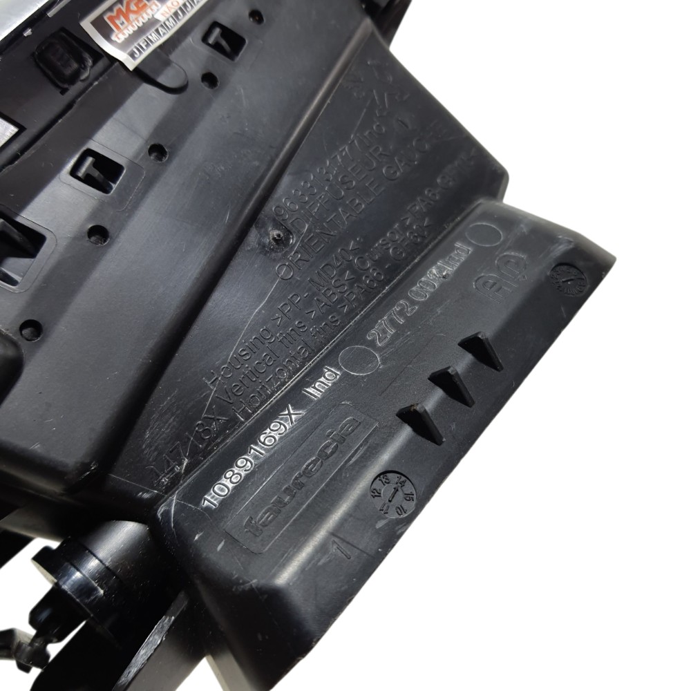 Difusor De Ar Esquerdo Peugeot 208 2015 1089169x 4
