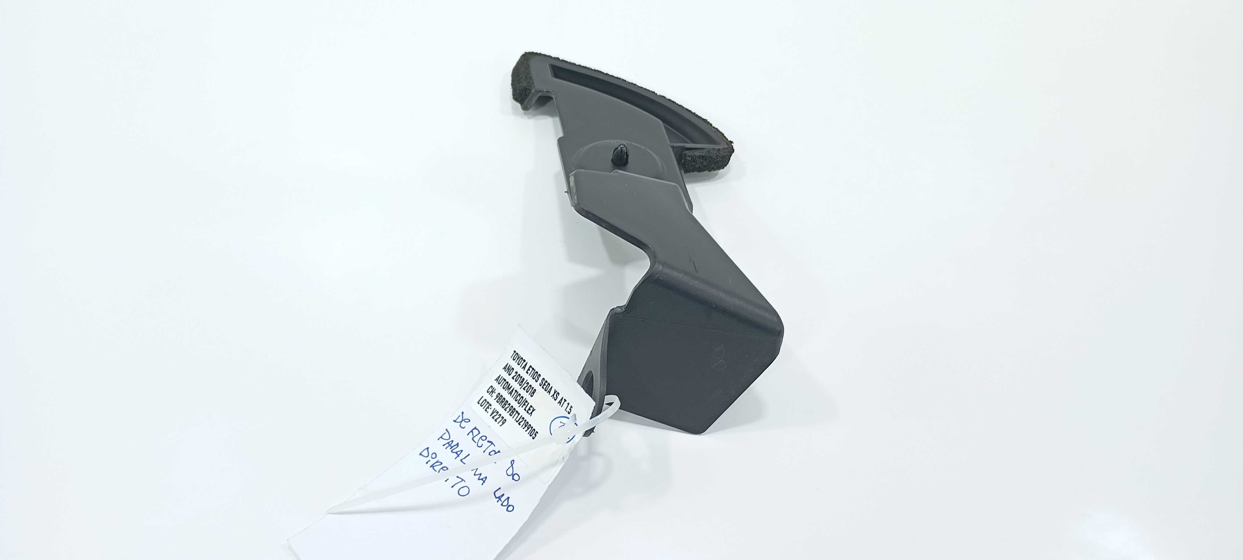 Defletor Do Paralama Lado Direito Etios Sedan 1.5 V2279 2
