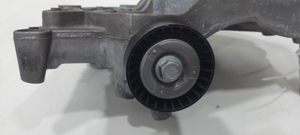 Suporte Alternador Gm Onix Activ 1.4 2018 24582632 5