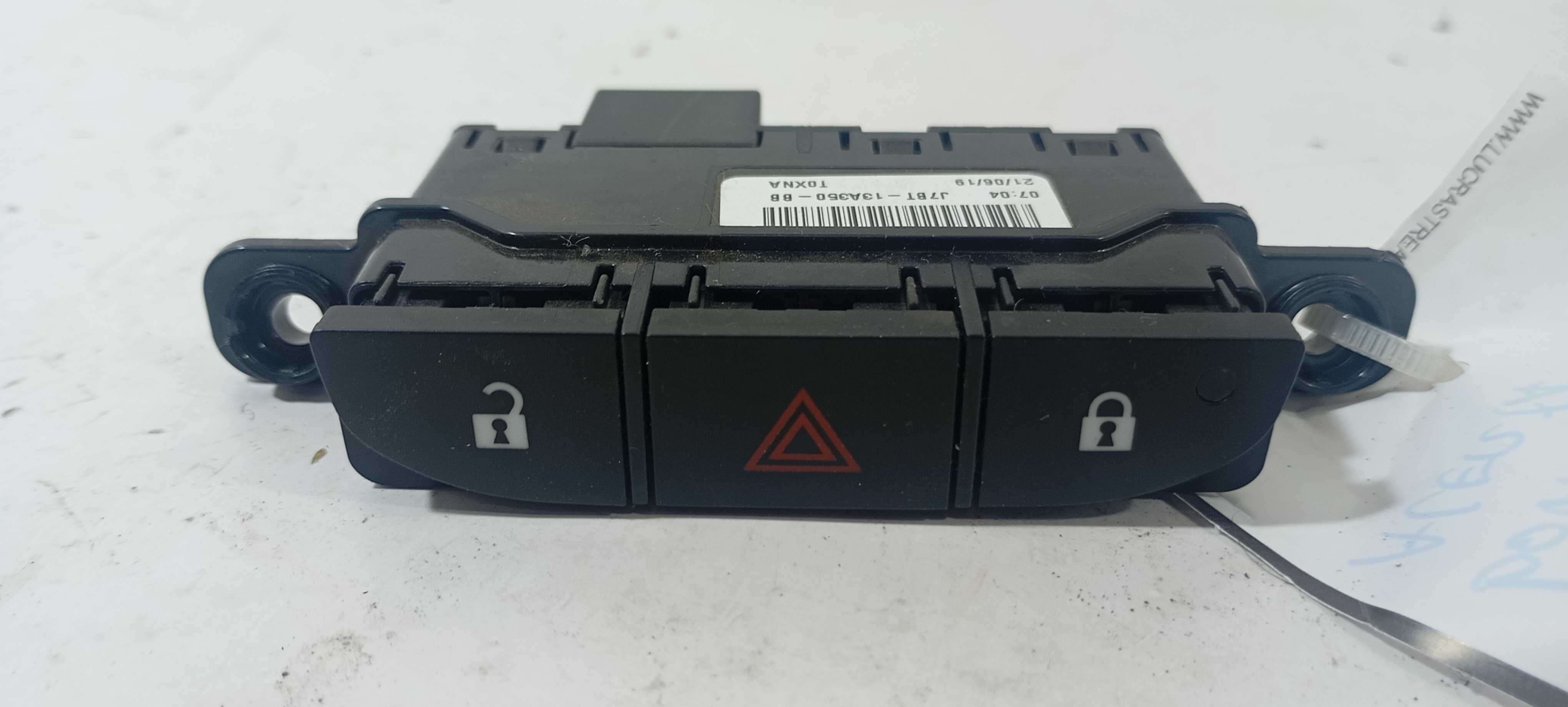 Botão Pisca Alerta Ford Ka 1.0 2020 J7bt13a350bb Preto 1