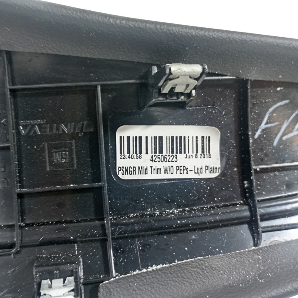Moldura Painel Gm Tracker Lt 1.4 2018 42506223 Preto 7