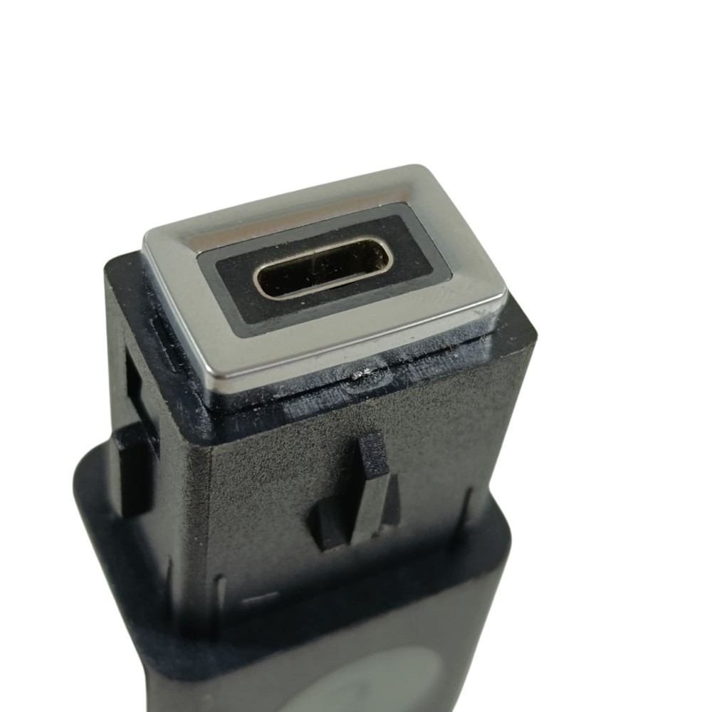 Conector carga tipo C Peugeot 208 ano 2024 98313506DX 5