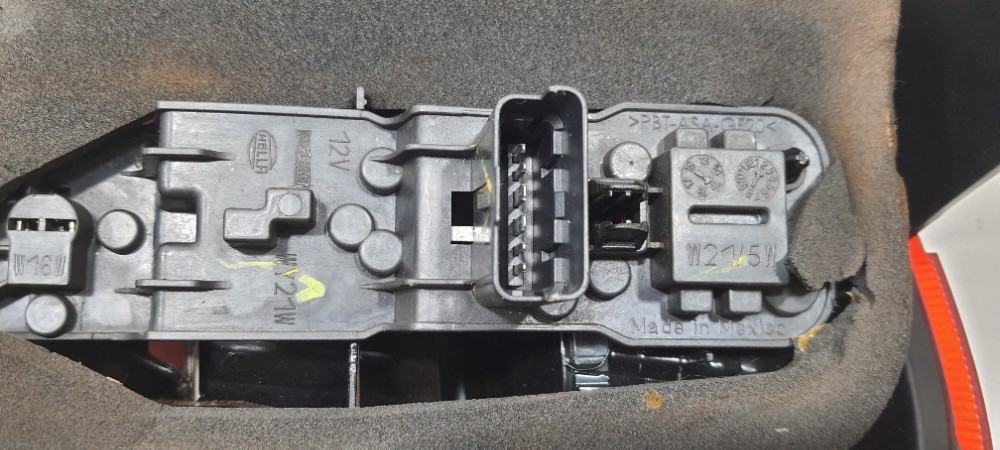 Lanterna Traseira Esquerda Avaria Nissan March 2019 22537505 9