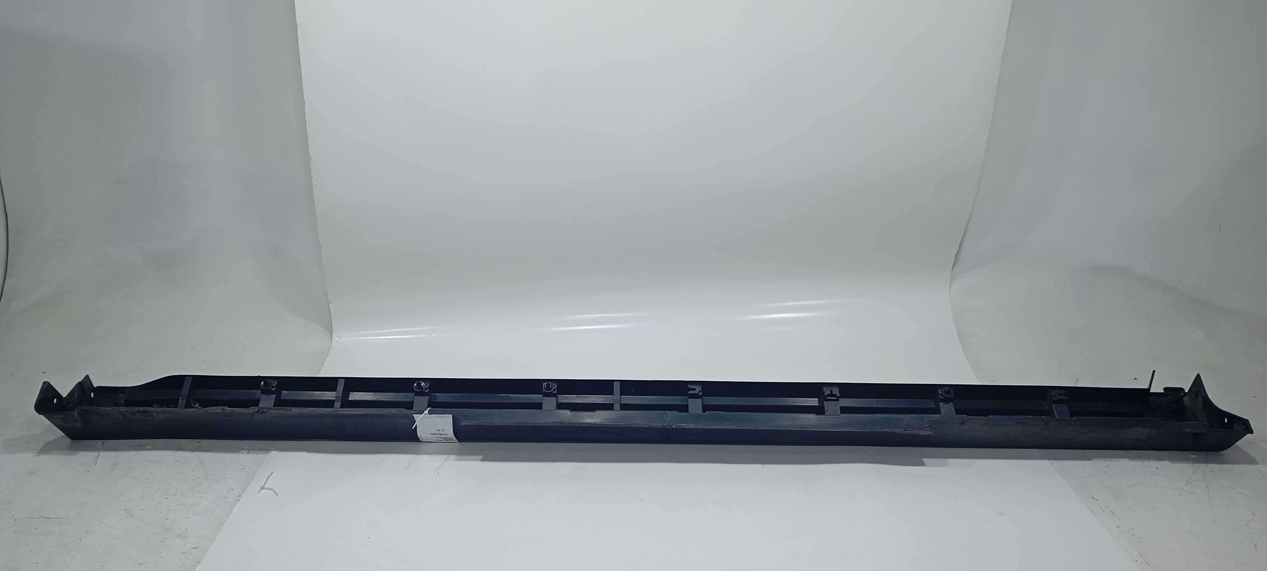 Spoiler Esquerdo Nissan Kicks Cvt 1.6 2019 768515ra0a Preto Preto 2