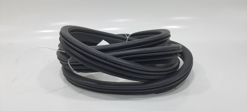 Borracha Porta Dianteira Direita Hyundai Hb20 E 3105364 2021 Preto 4