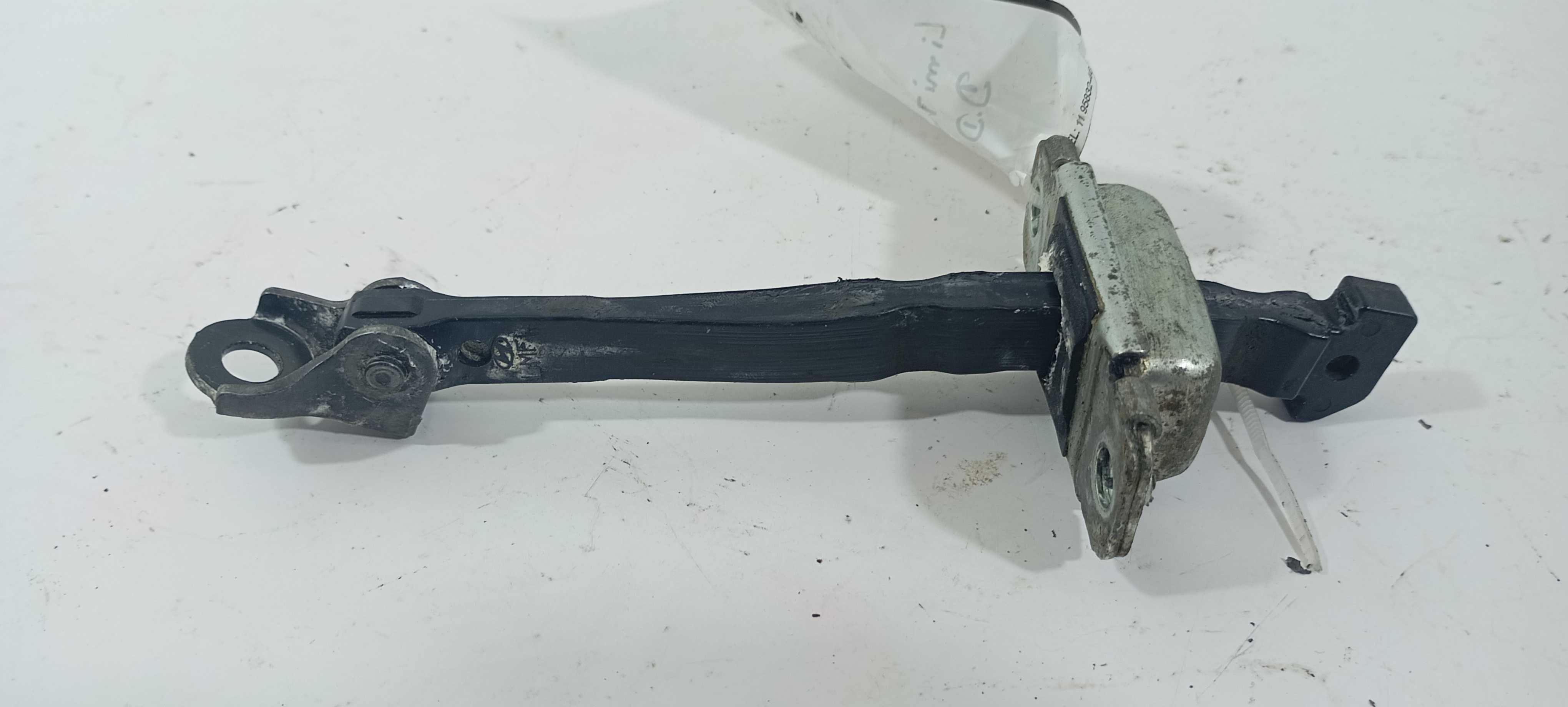 Limitador Porta Diant Direito Hyundai Ix35 2.0 2012 793902s0 Preto 2