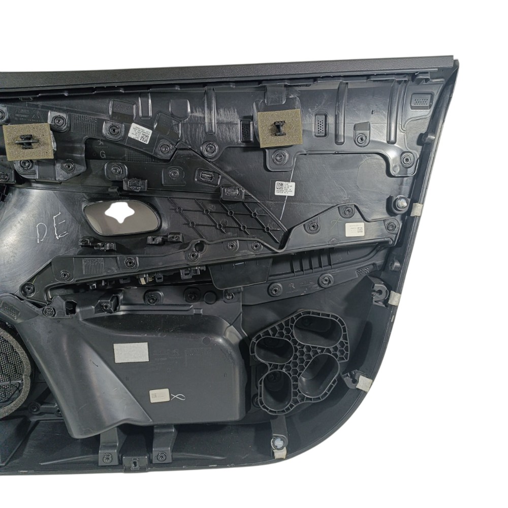 Forro porta dianteira esquerda Peugeot 208 2024 9832904980 7