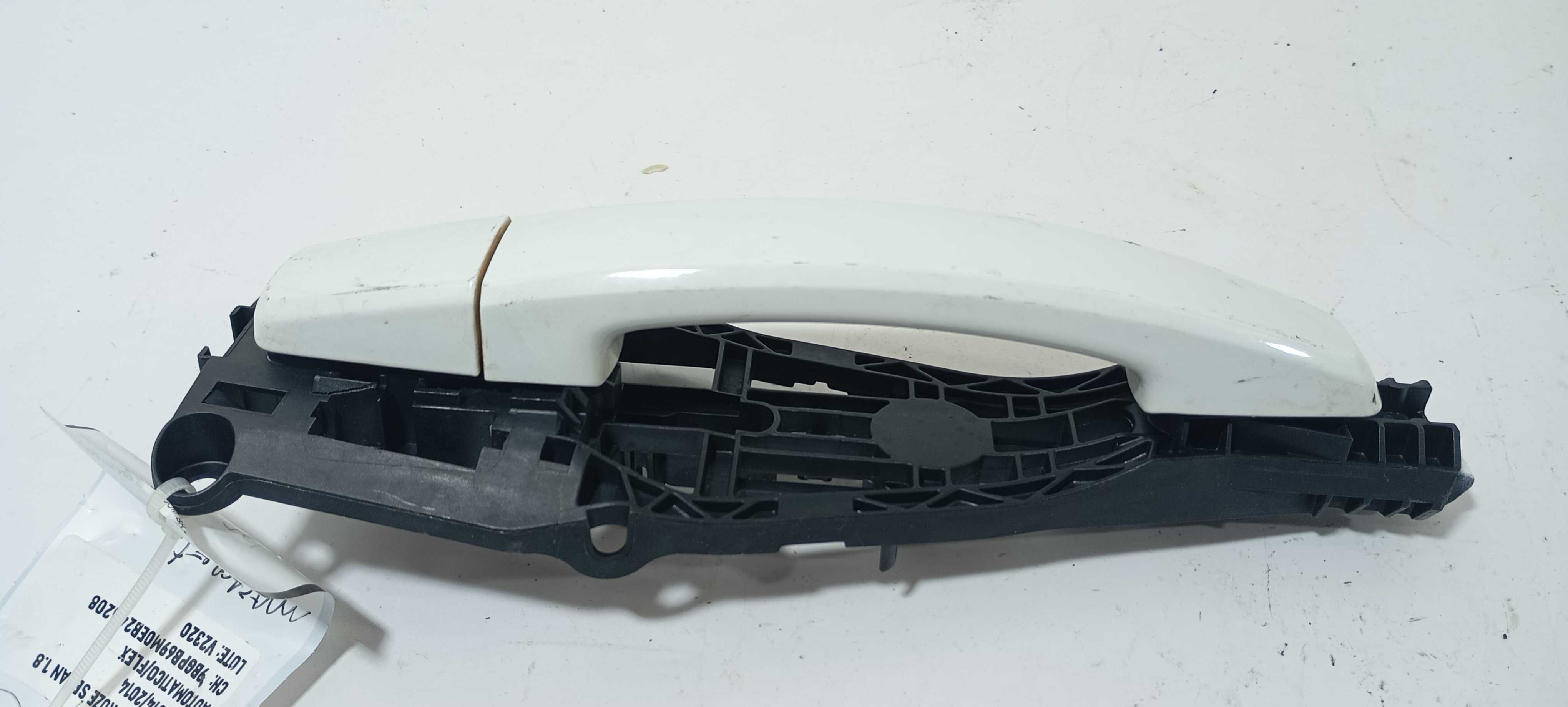Maçaneta Ext Porta Traseira Direita Cruze 2014 25936881 Branco Traseira 2