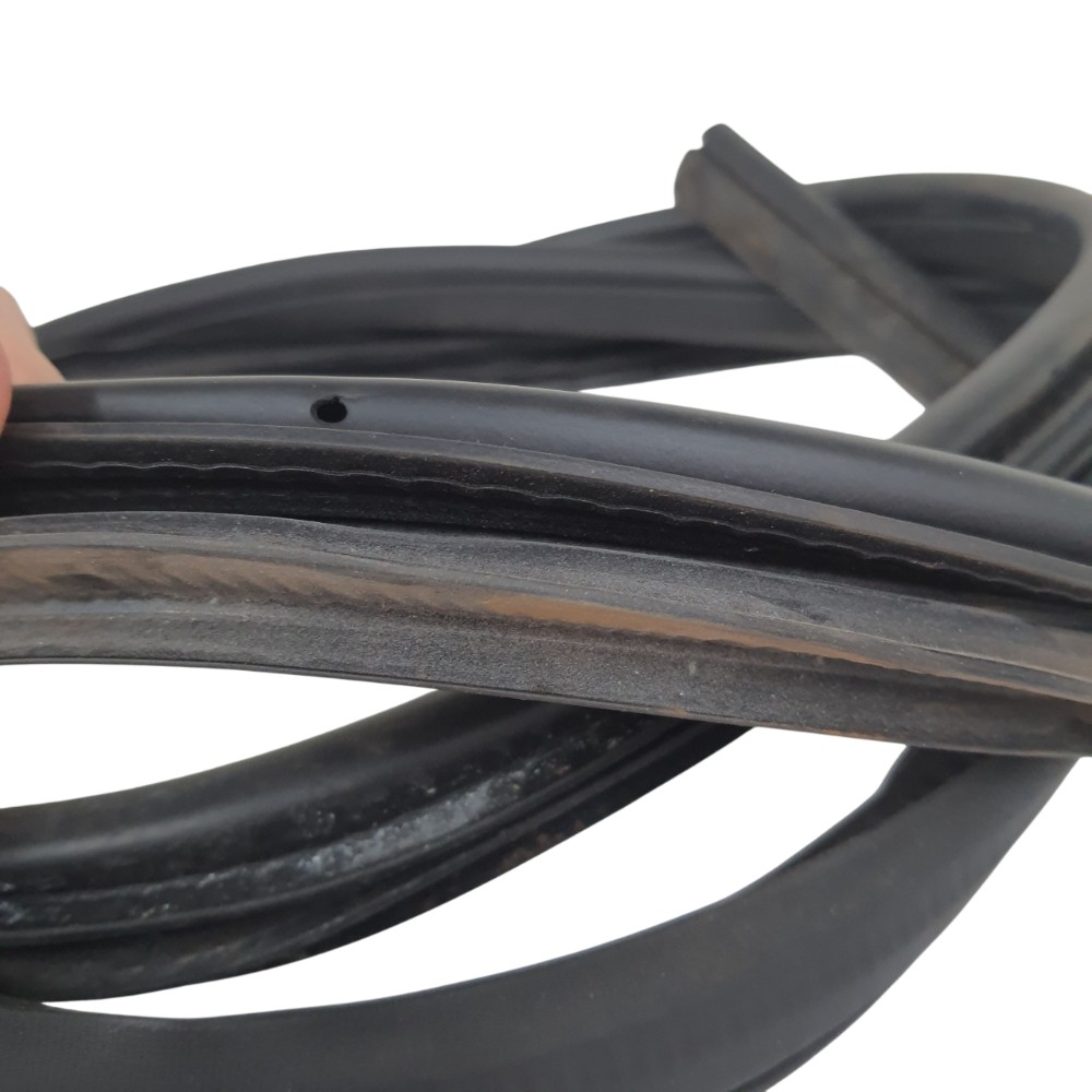 Borracha Porta Traseira Direita Kicks 2022 828305rb0a 5
