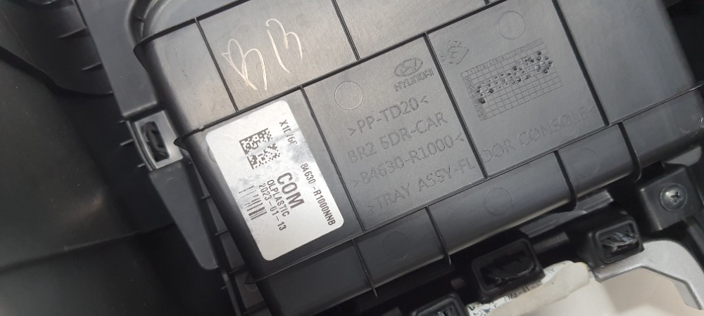 Console Central Hb20 Sense 1.0 2023 84630r1000 13