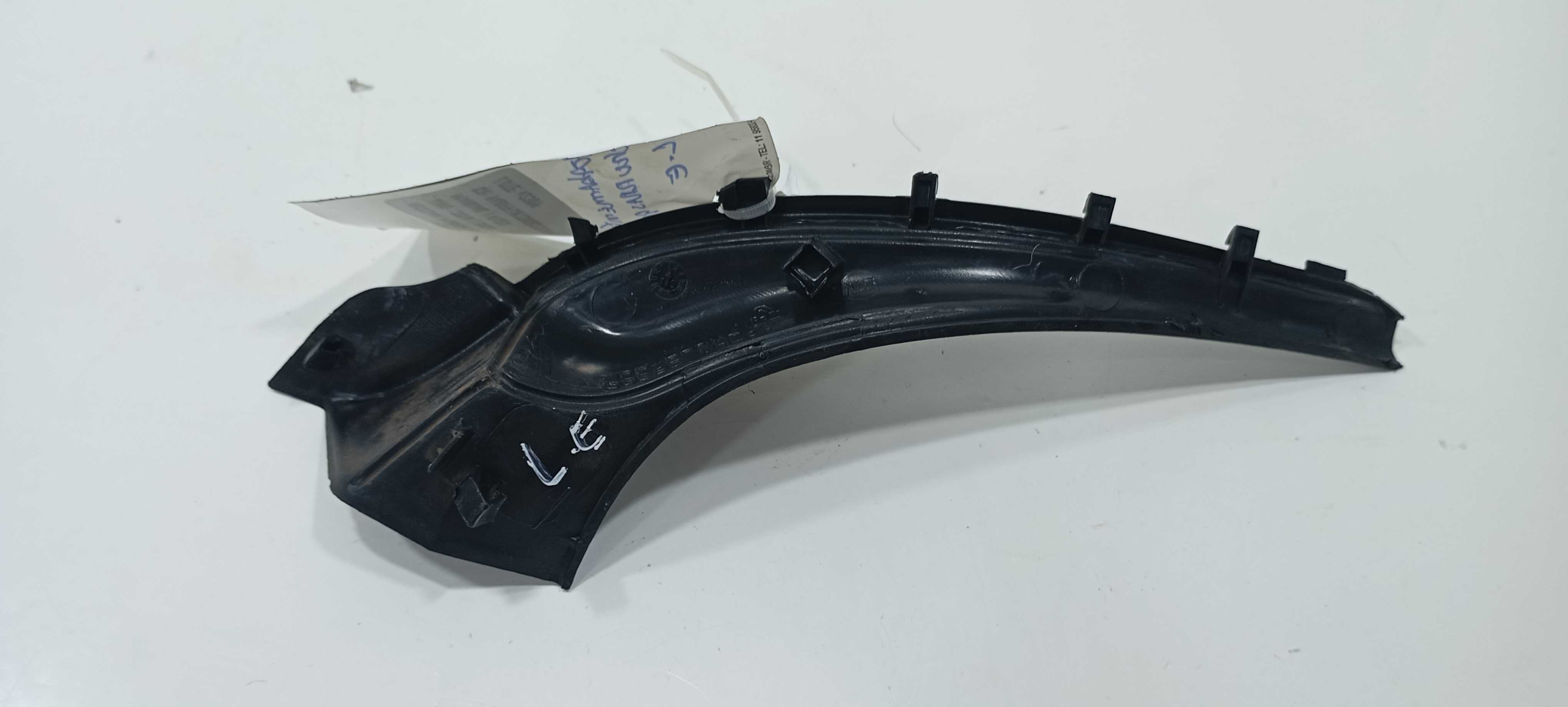 Acabamento Churrasqueira Esq Nissan March Sv 1.0 2016 668951 Preto 3