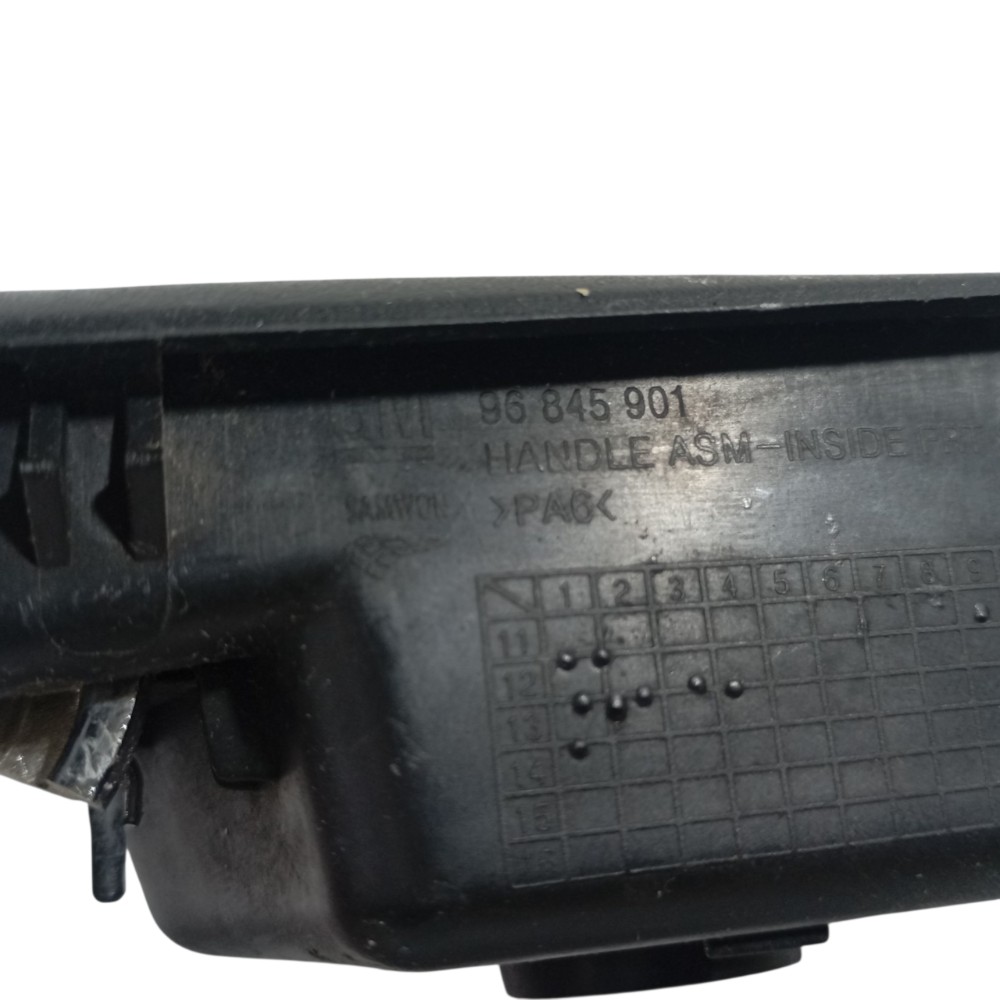 Maçaneta Interna Dianteira Esquerda Cruze 2014 96845901 Preto Dianteira 5