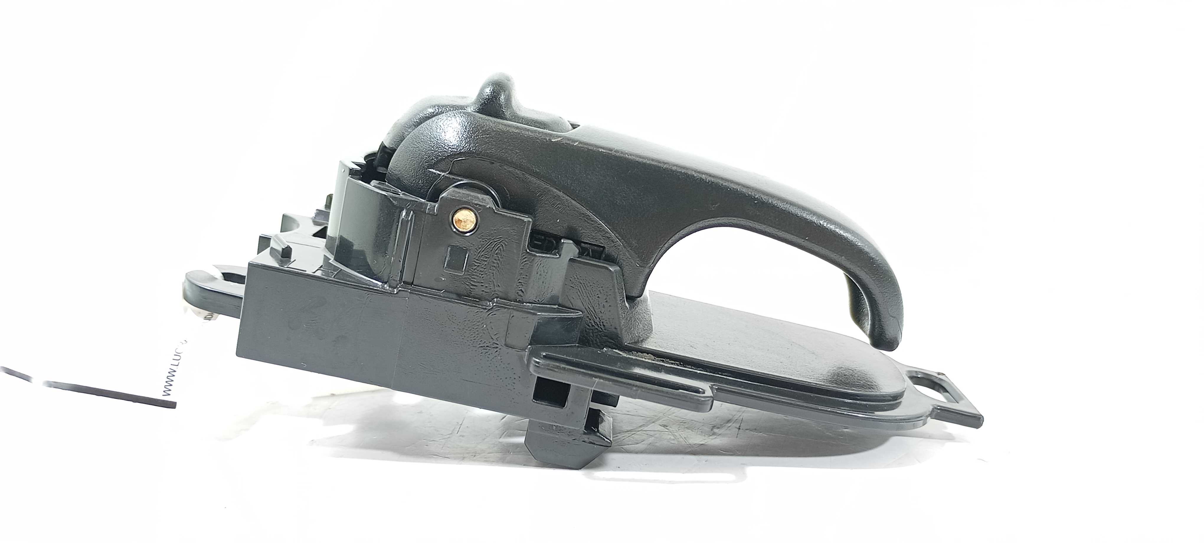 Maçaneta Interna Diant. E. Nissan Tiida Sedan 1.8 12 V2305   Preto Dianteira 5