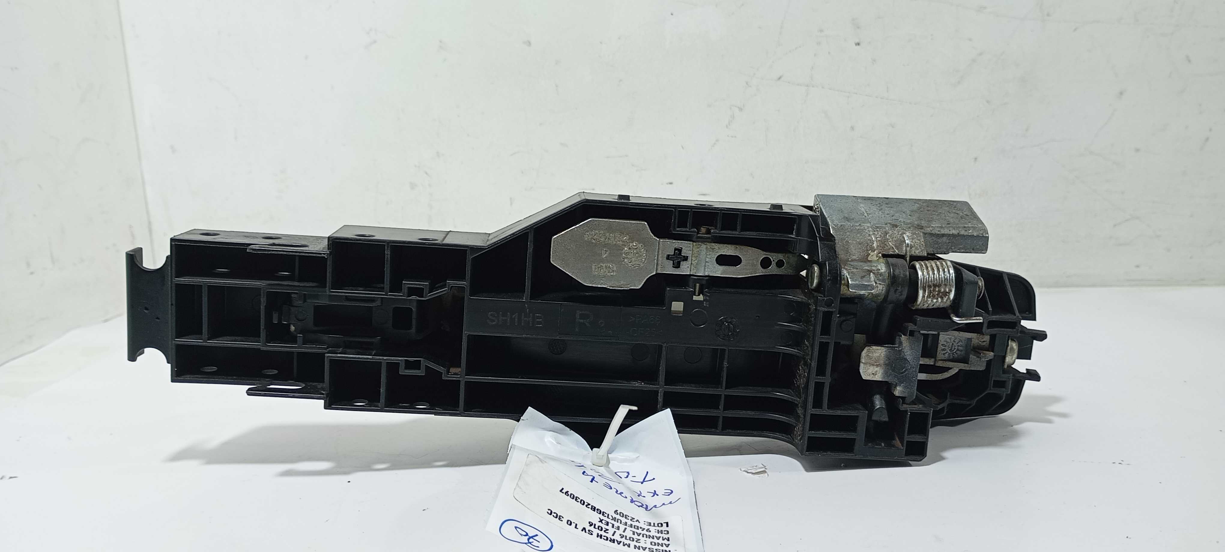 Maçaneta Externa Tras. D. Nissan March Sv 1.0 2016 Sh1hb Branco Traseira 6