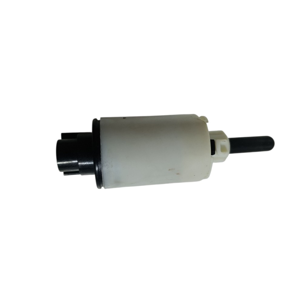 Interruptor freio Peugeot 208 ano 2024 9813503100 2