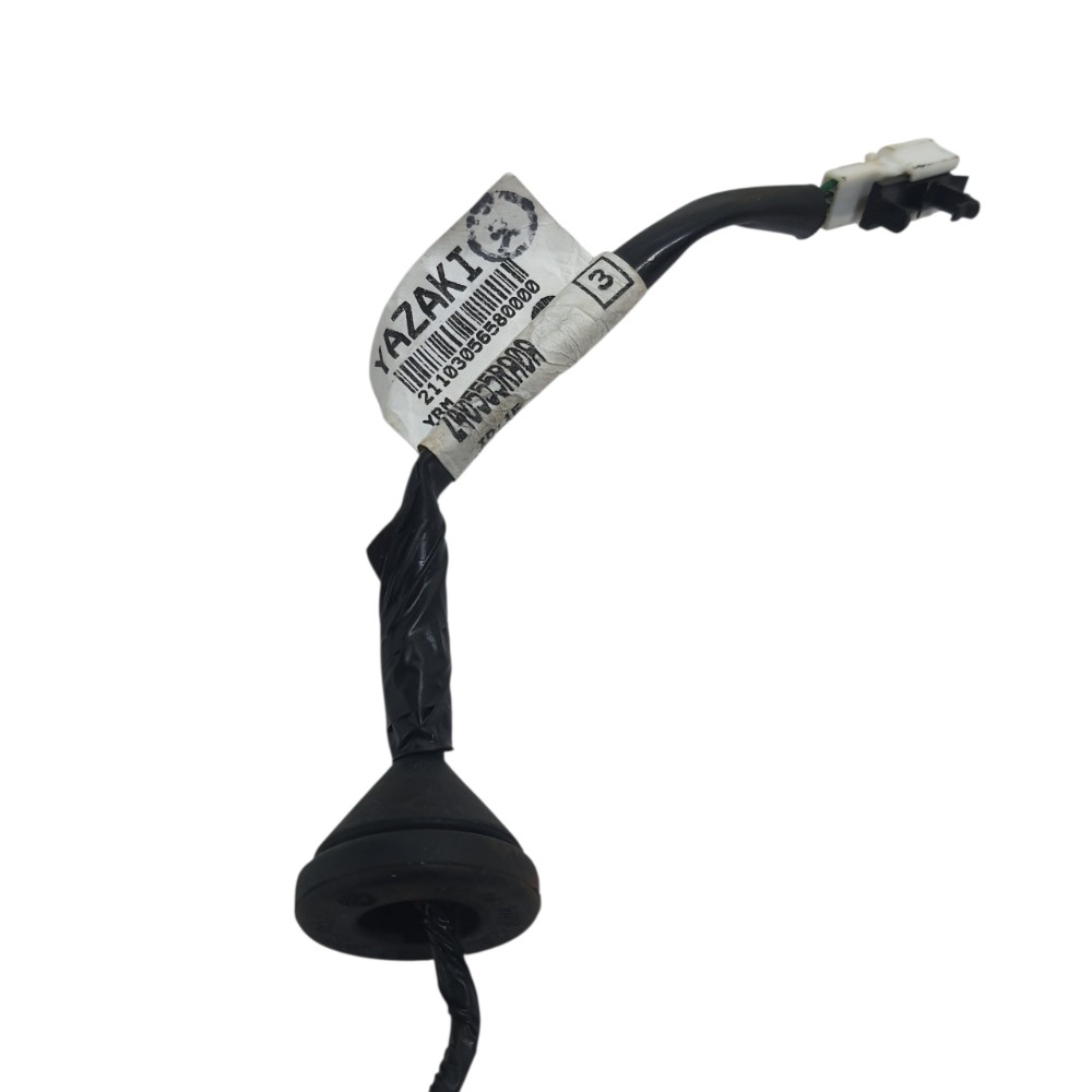 Moldura Tampa Traseira Nissan Kicks 2022 90810-5rb Branco Diamond 5