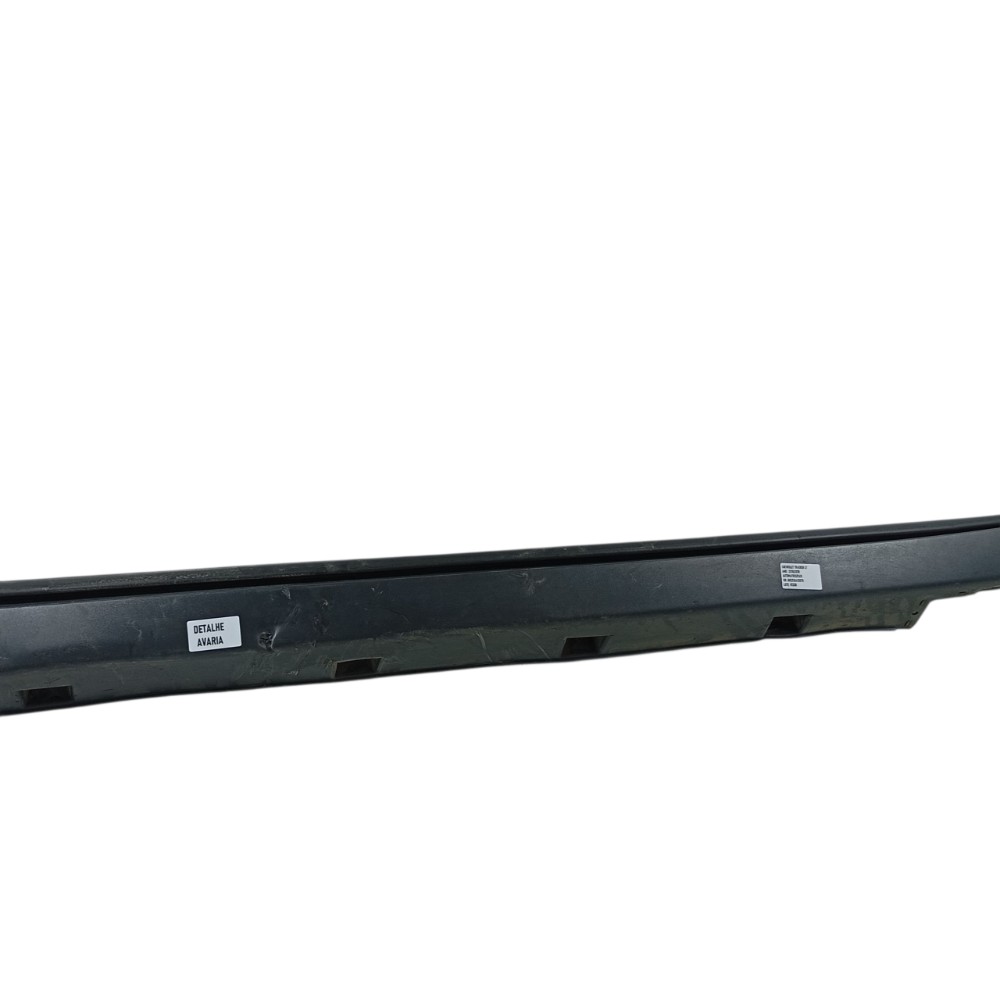 Spoiler lateral direito Gm Tracker Lt 1.4 2018 95161788 3