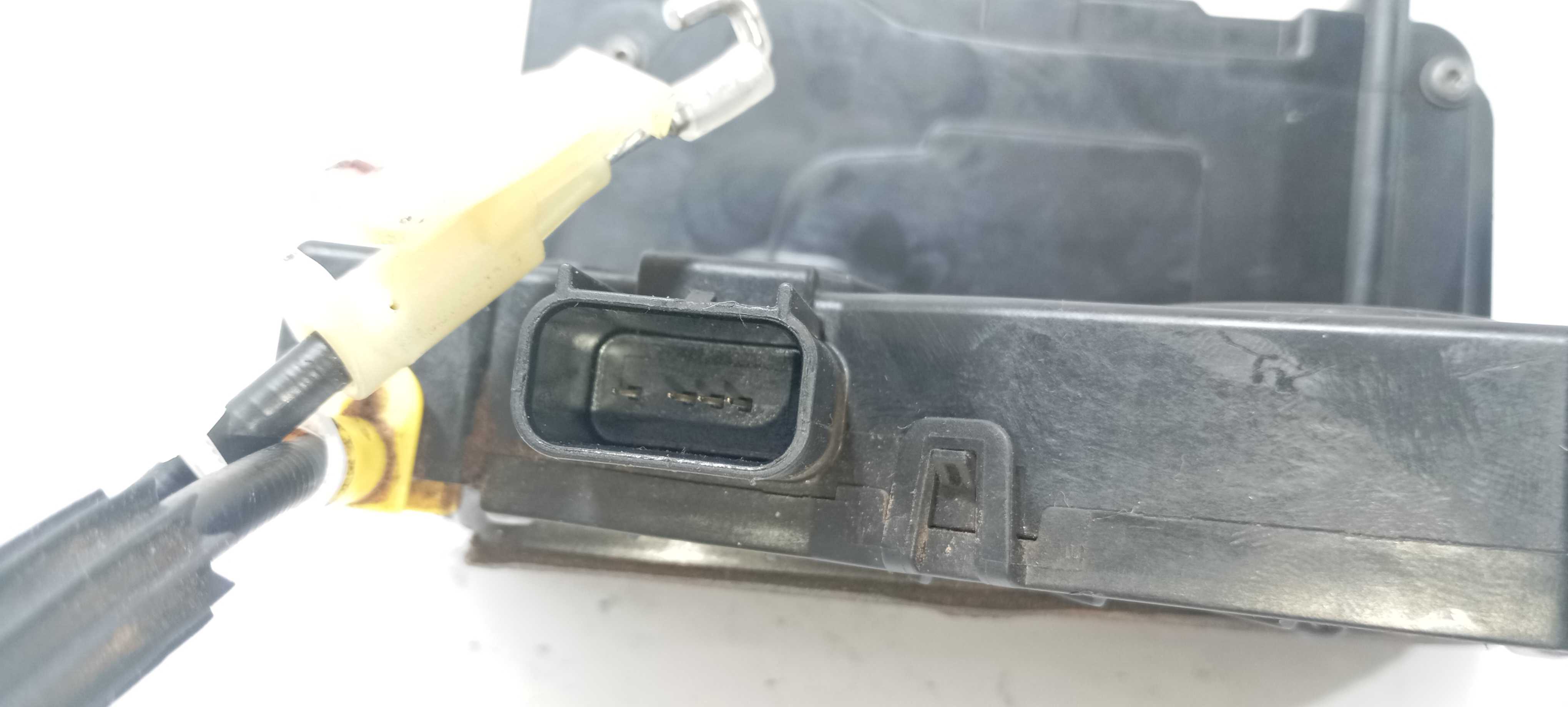 Fechadura Porta Traseira D. Gm Onix Active 1.4 2018 13510458 7