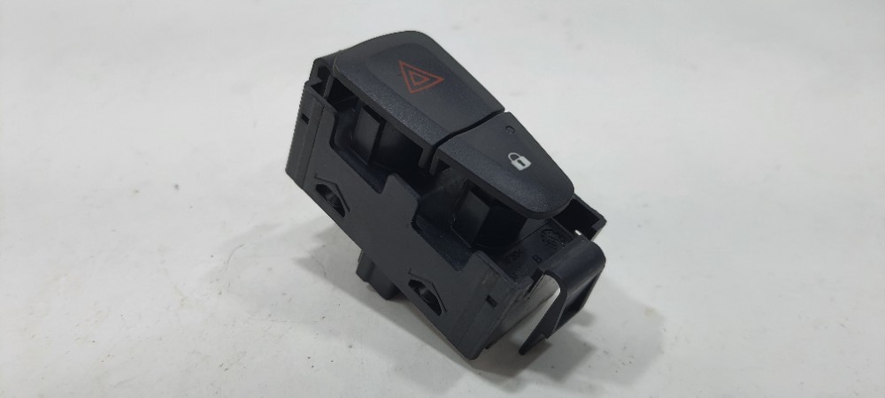 Botão Pisca Alerta Renault Logan Life 2020 252100502rb Preto 4